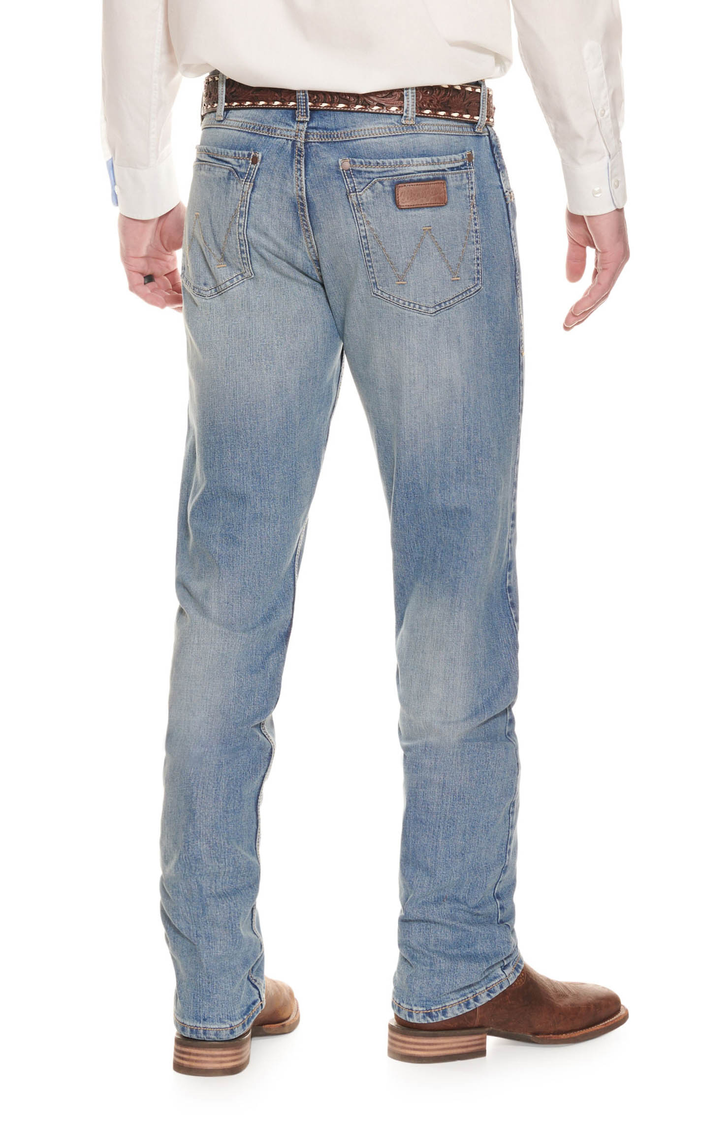 Wrangler Retro Men's Medium Wash Slim Fit Straight Leg Stretch Jean - Image 1