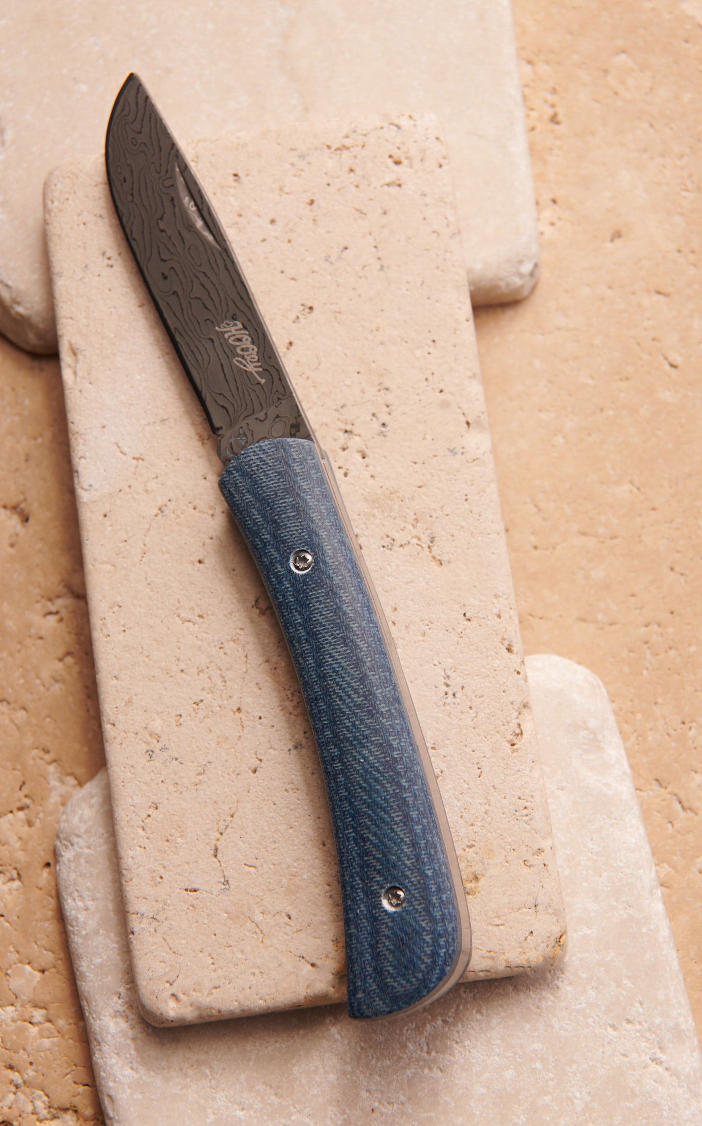 Hooey Denim Blue Print Damascus Blade Micarta Knife - Image 2