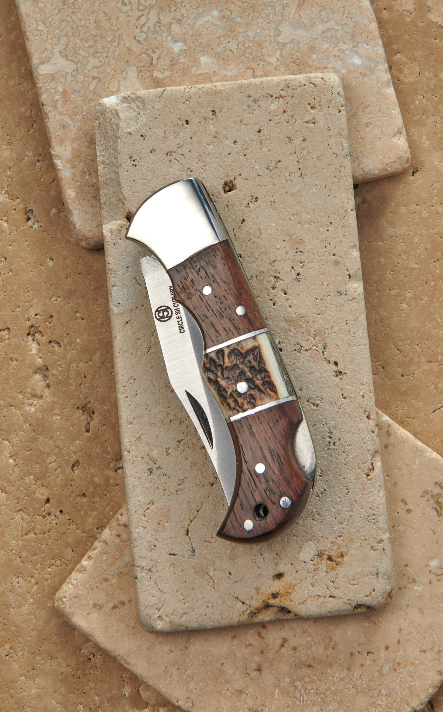 Circle SH Cutlery Damascus Blade with Black Acrylic Handle Lockback Knife and Sheath - Image 3