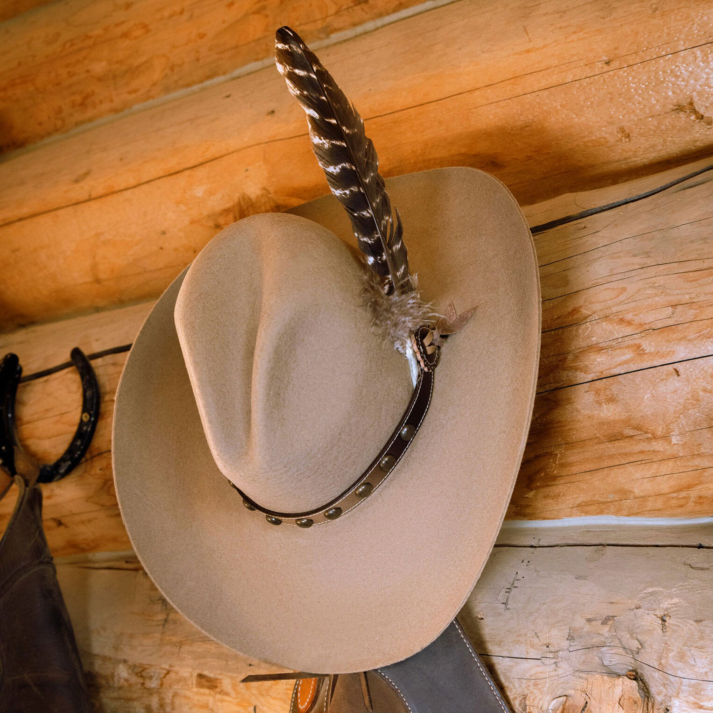 Stetson Broken Bow 4X Buck Gus Crown Felt Cowboy Hat - Image 1