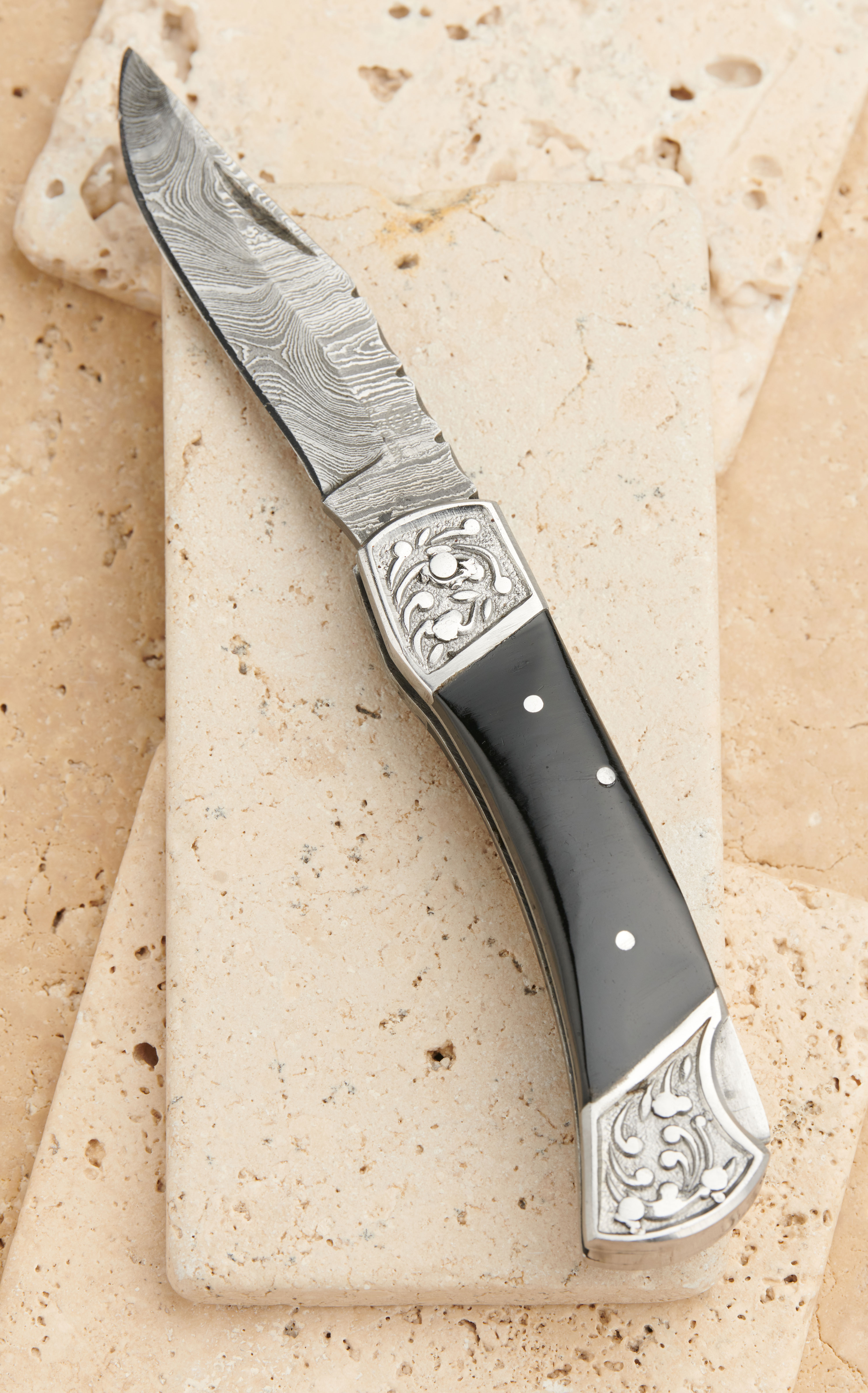 Circle SH Cutlery Damascus Steel Blade Buffalo Horn Handle Lock Back Blade Knife & Sheath - Image 3