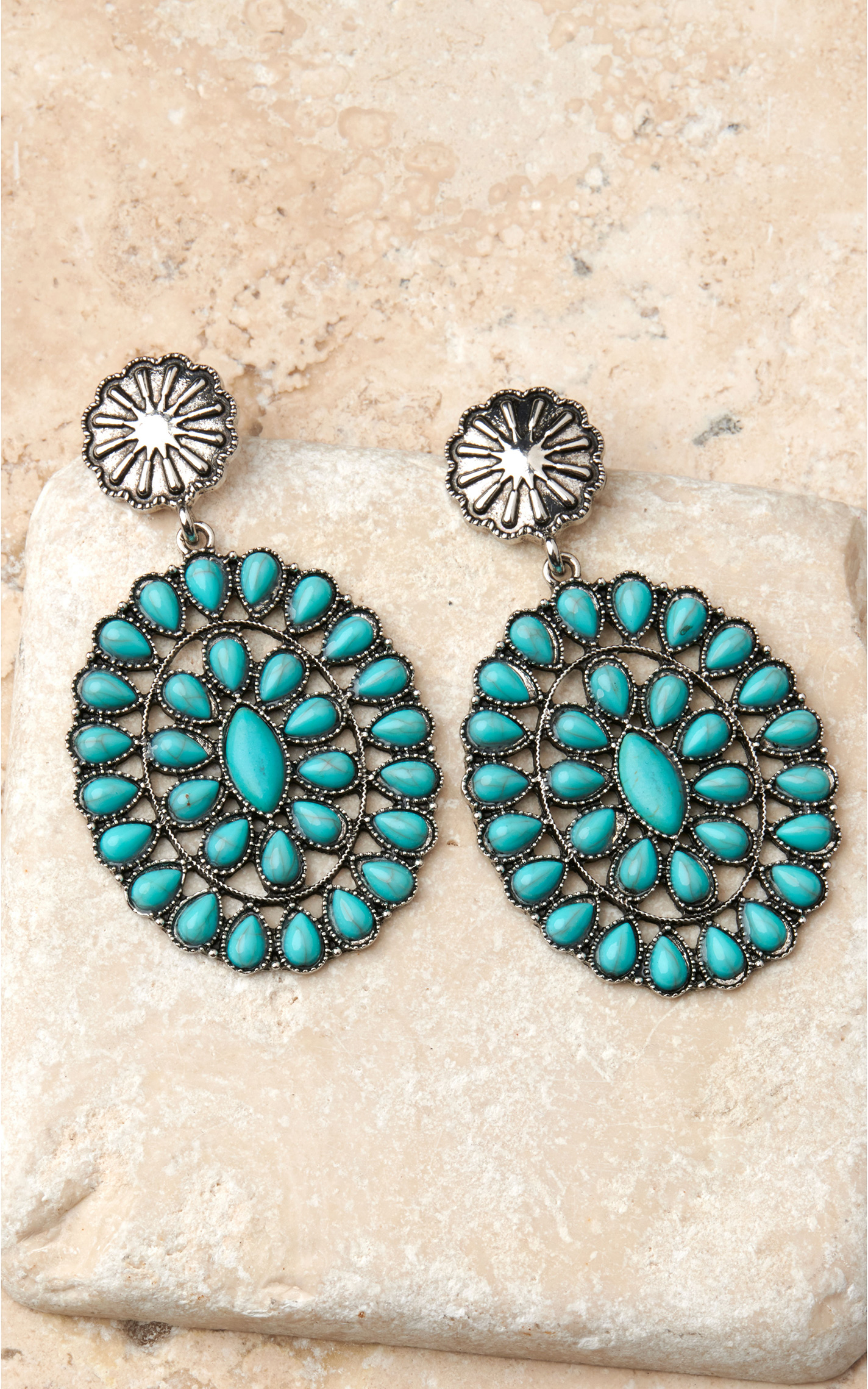 Rockin' C Women's Silver with Turquoise Stones Oval Concho Earrings - Image 1
