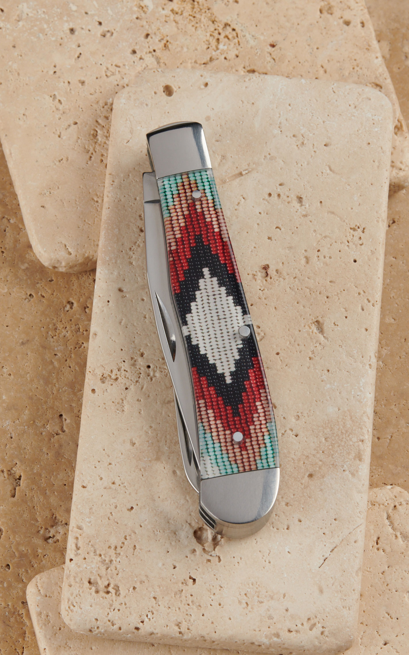Circle SH Cutlery Beaded Aztec Resin Handle Trapper Knife - Image 1