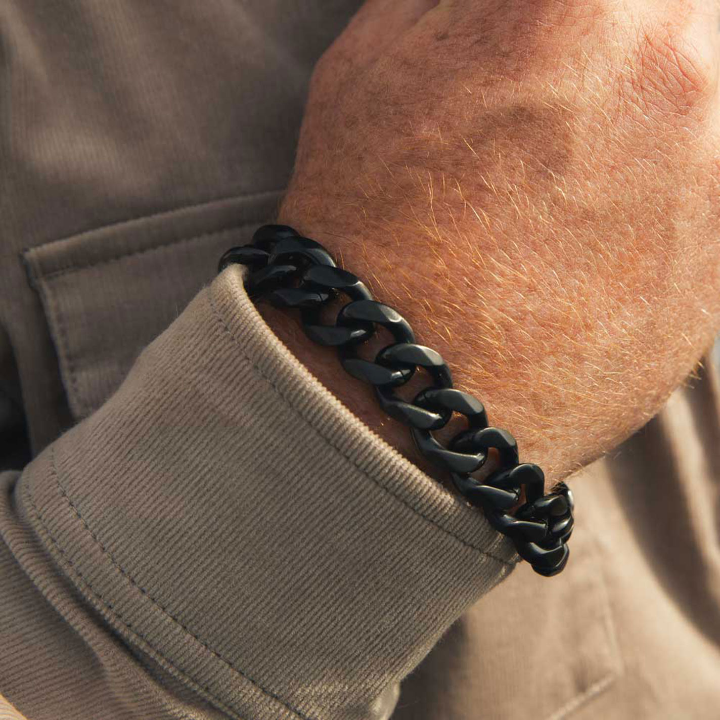 Montana Silversmiths Men's Midnight Cuban Link Bracelet - Image 3