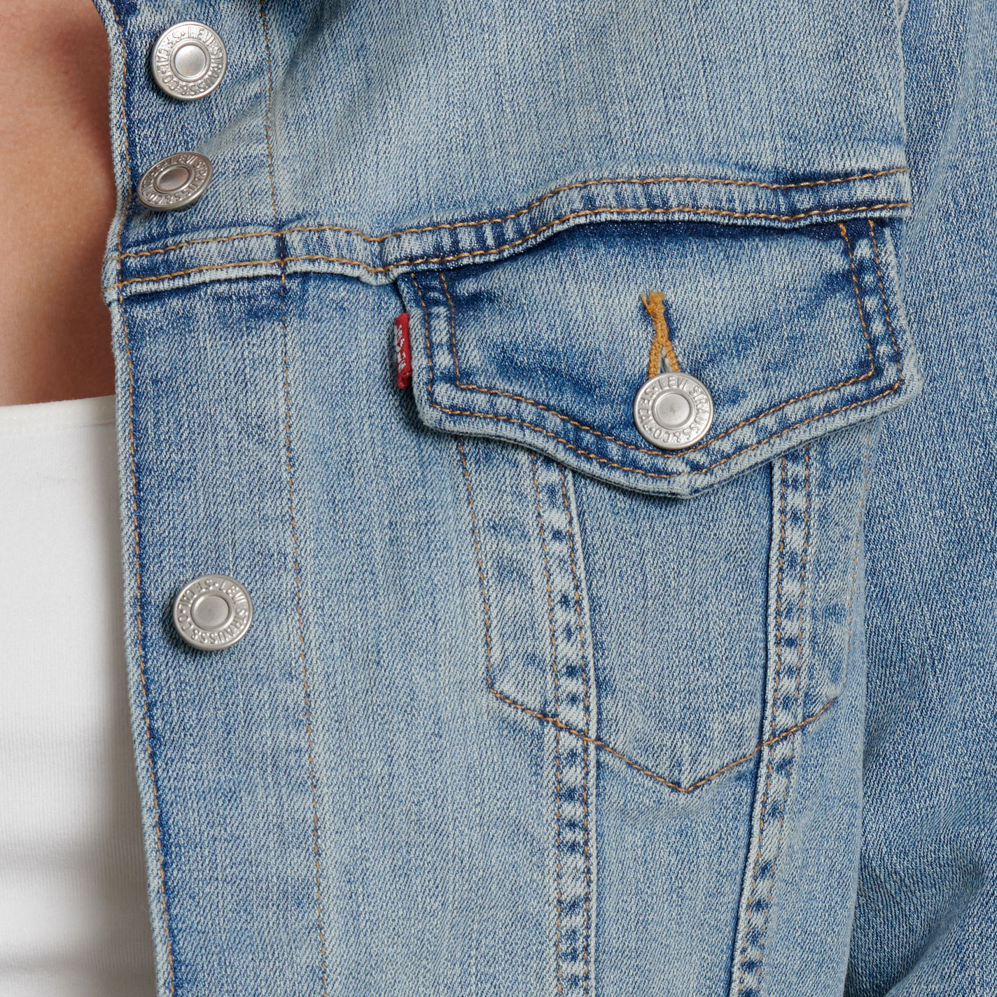 Levi's Women's Jeanie Denim Trucker Jacket - Image 1