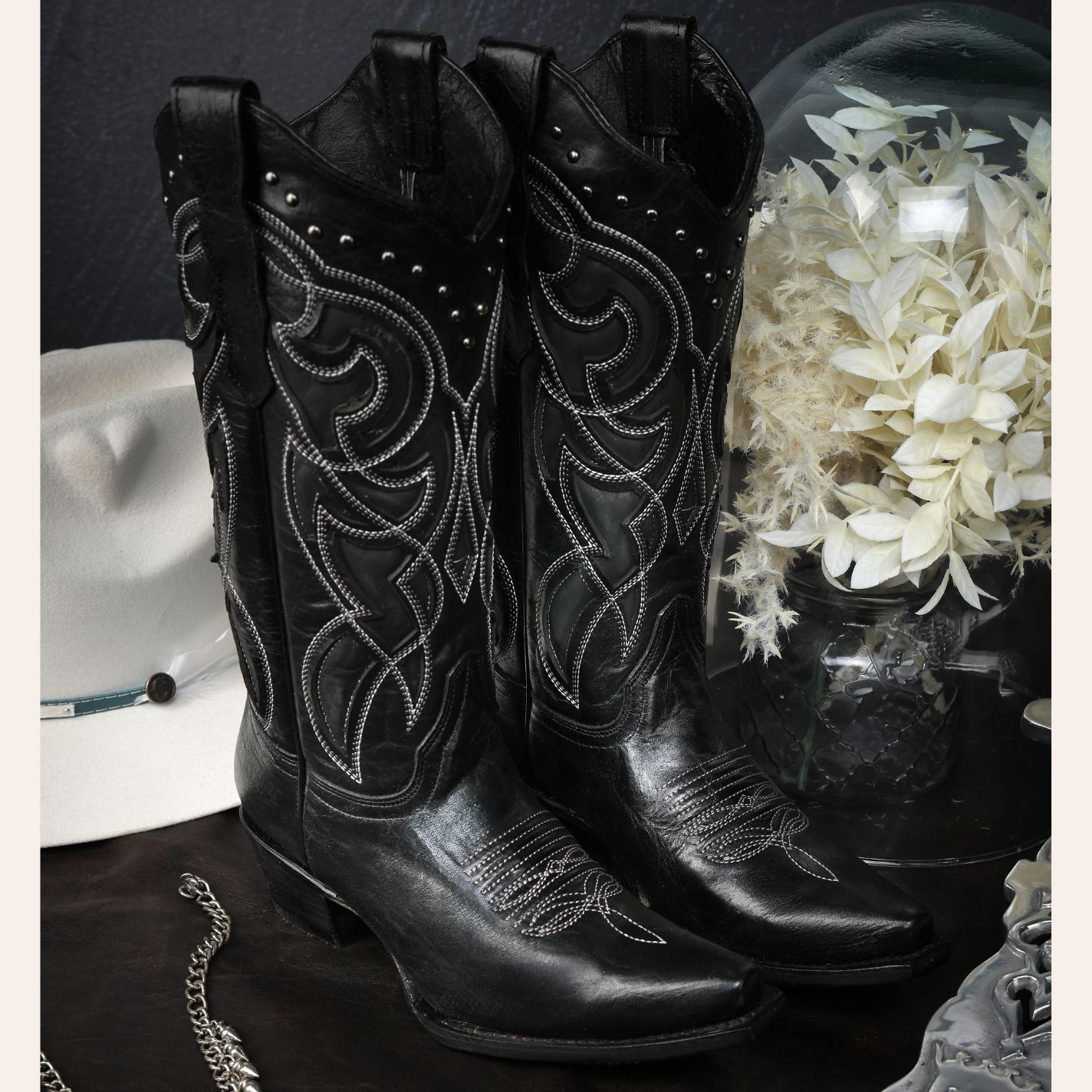 Circle G By Corral Women's Black Stitched & Inlay Snip Toe Cowboy Boots - Image 1