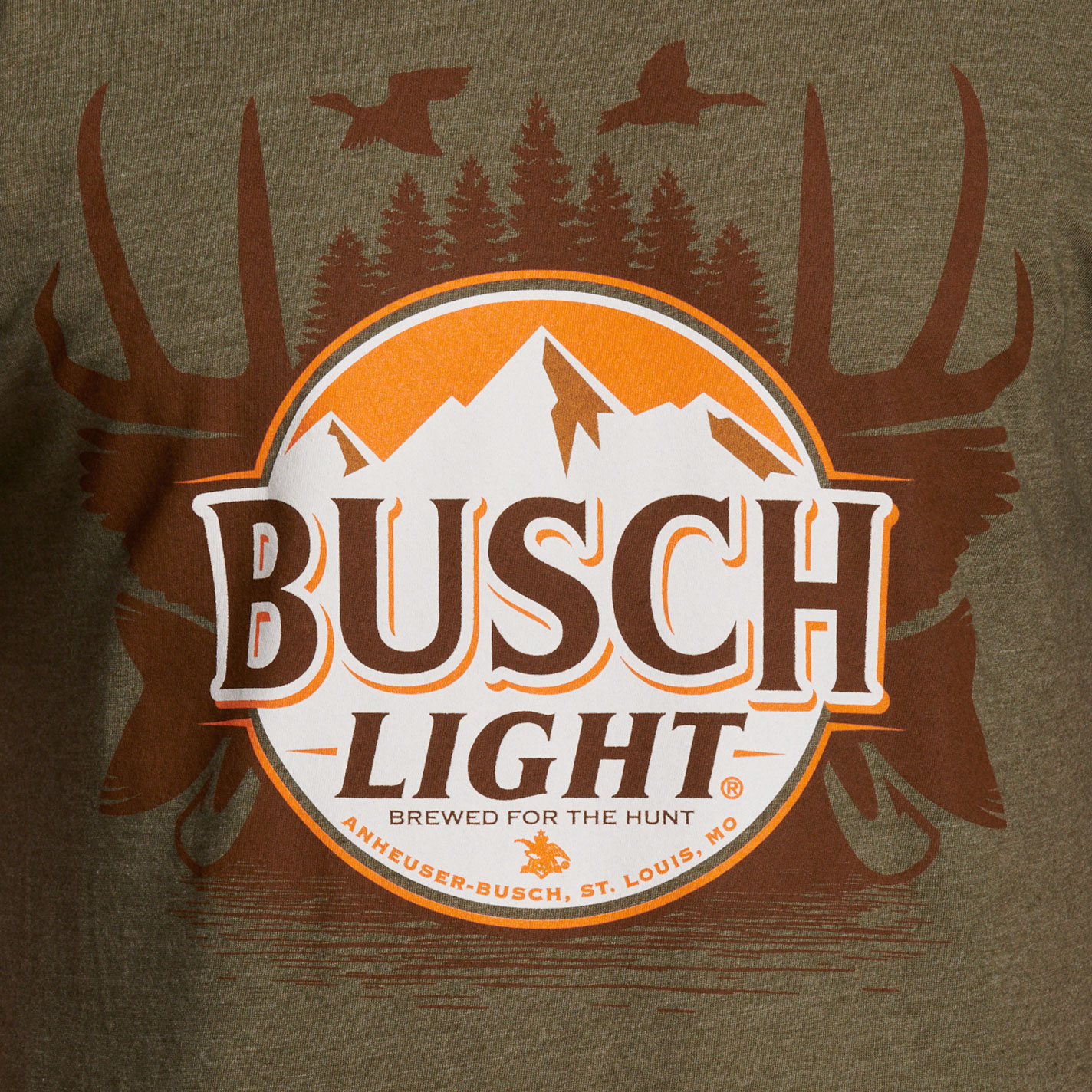 Brew City Men's Olive Busch Light Hunting Trophy T-Shirt - Image 1