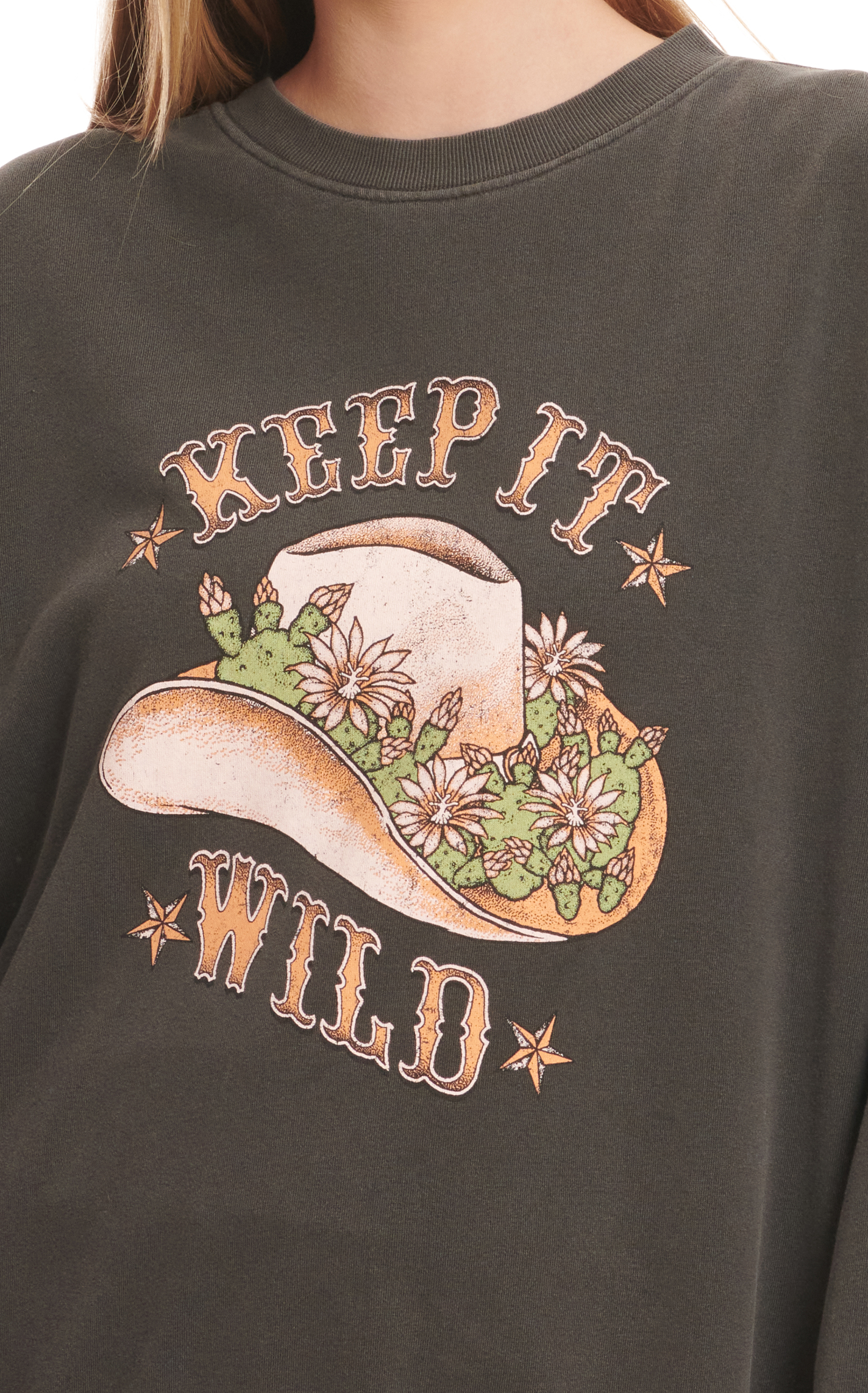 Double Zero Women's Charcoal Keep It Wild Graphic Long Sleeve Pullover - Image 1