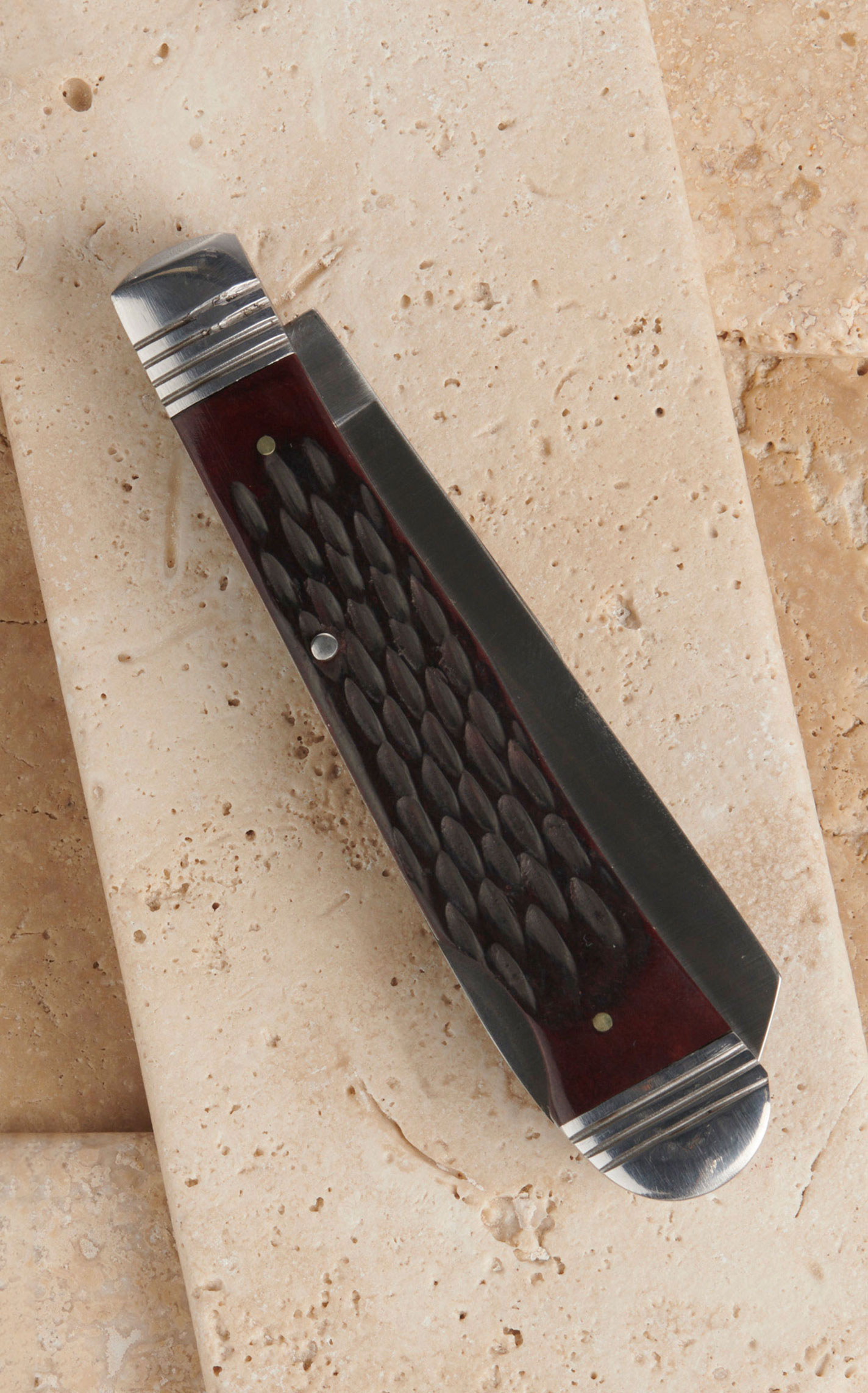 Ariat Large 2 Smooth Blades Textured Bone Handle Folding Knife - Image 3