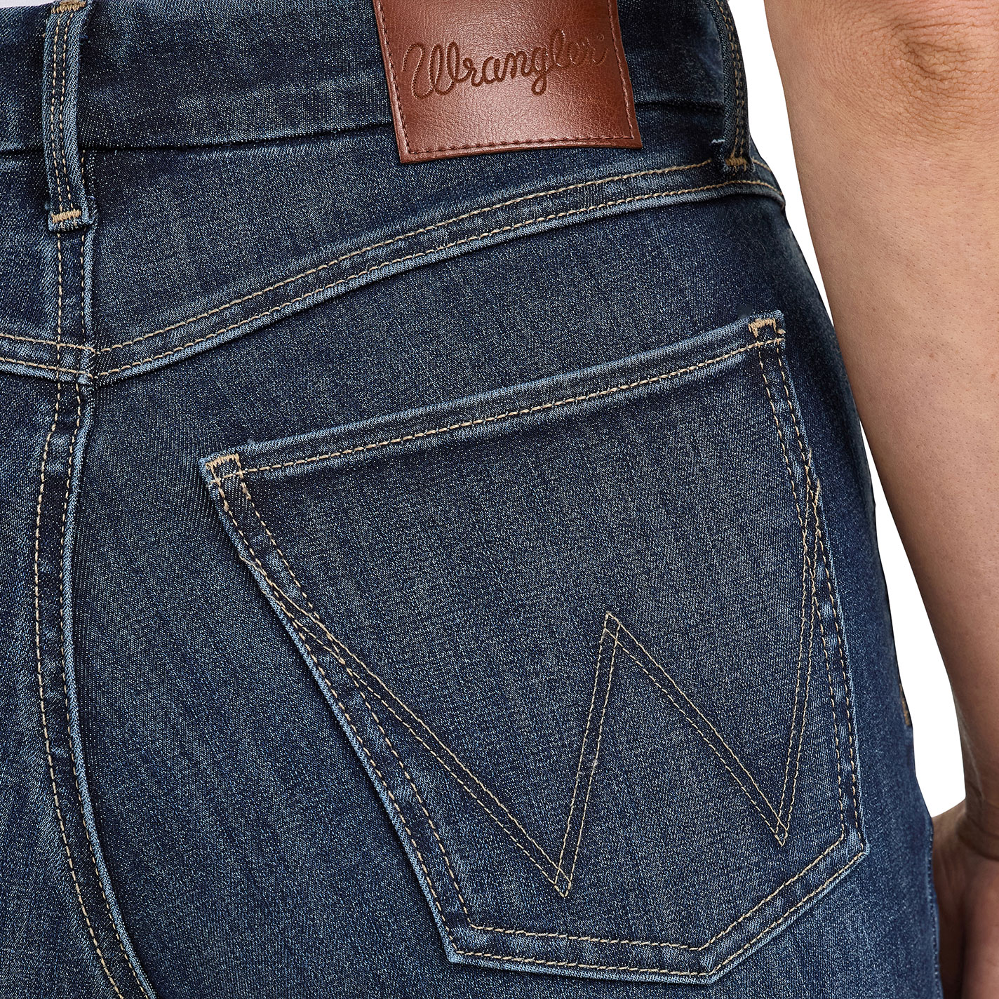 Wrangler Bespoke Women's Alexandra High Rise Trouser Leg Jeans - Image 1