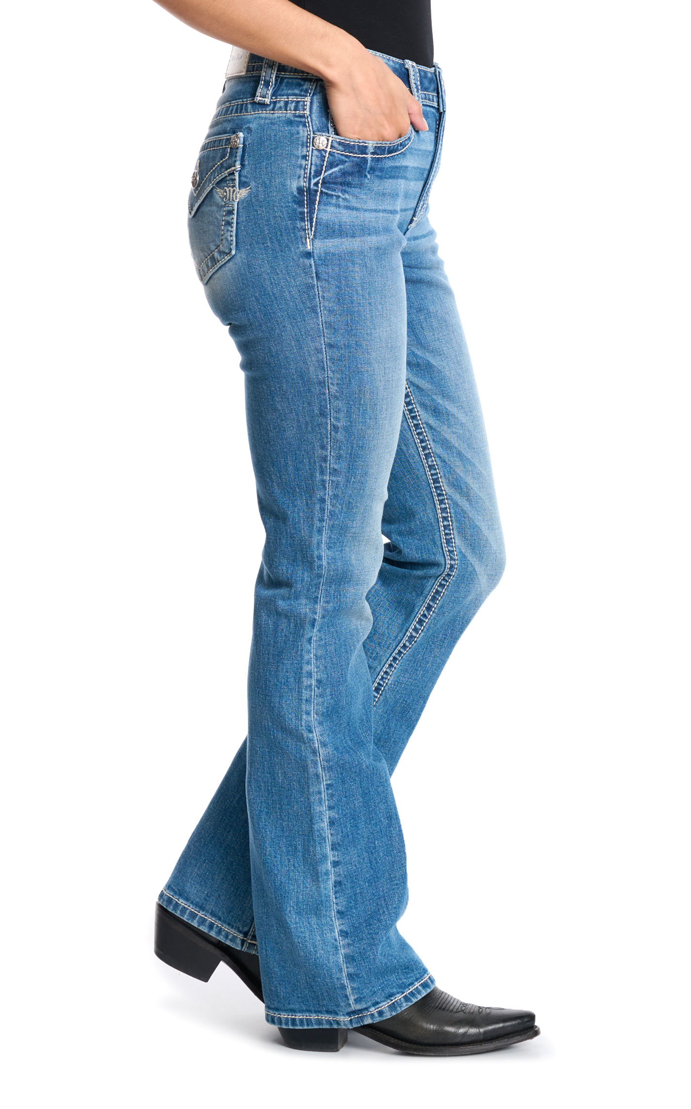 Miss Me Women's Light Wash Basic Boot Cut 32\