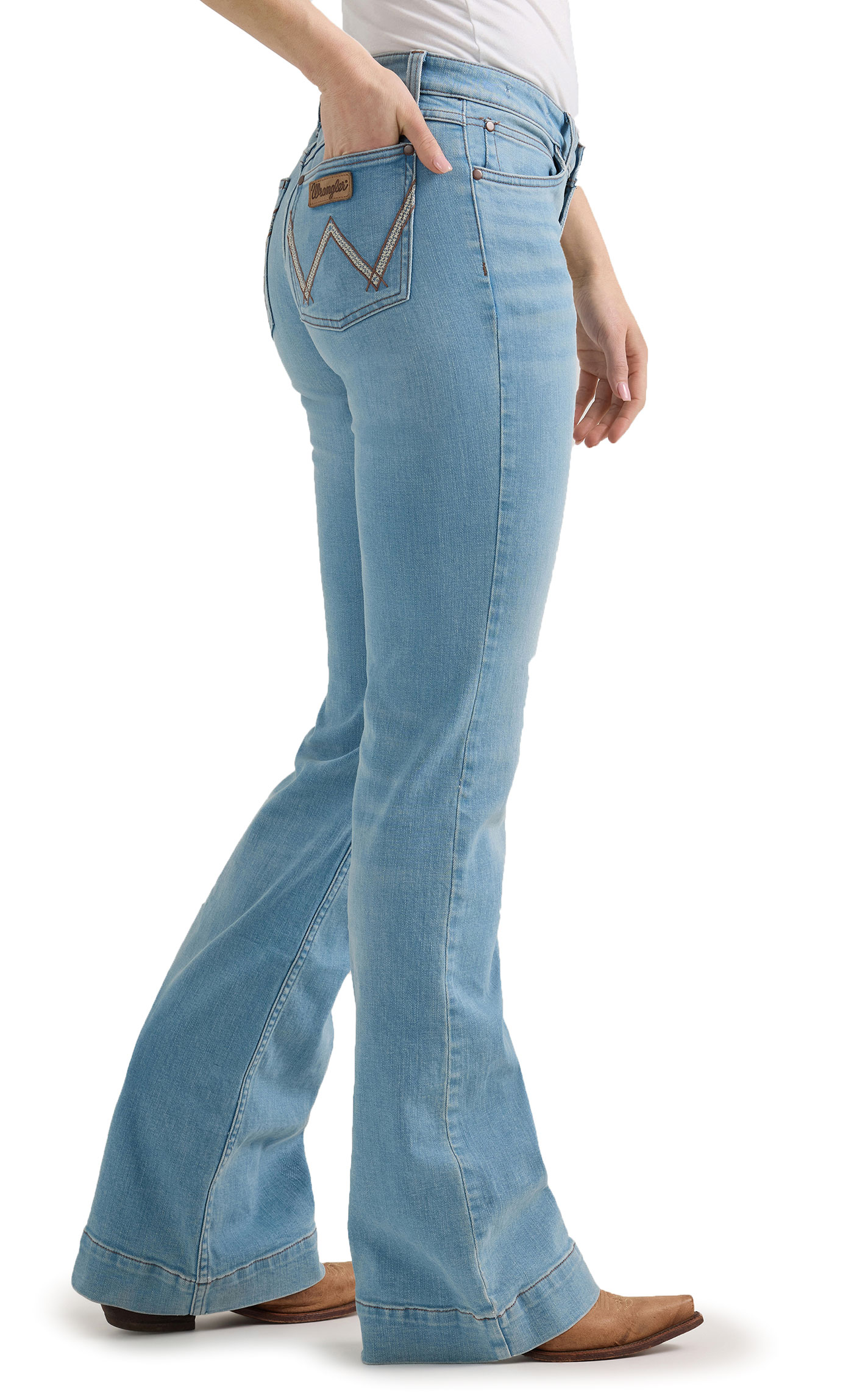 Wrangler Retro Women's Mae Mia Light Wash Trouser Jeans - Image 1
