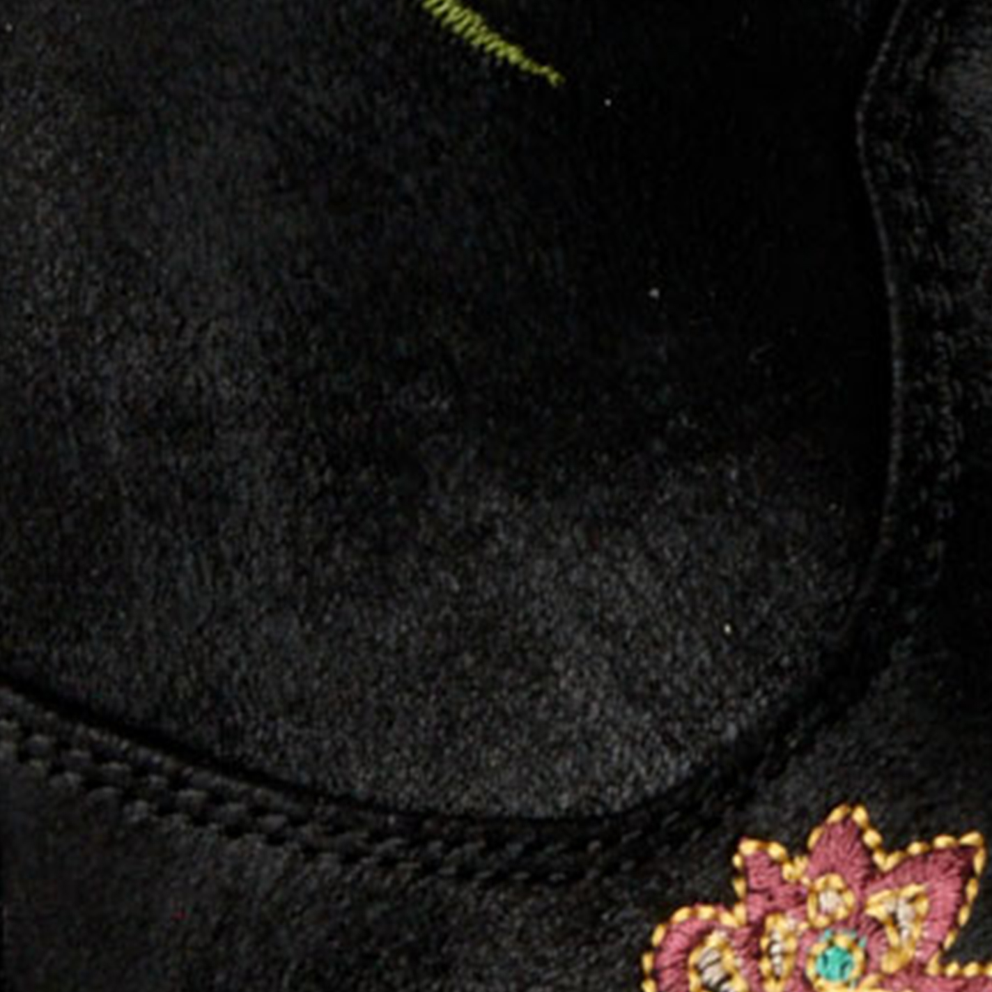 Roper Women's Riley Floral Black with Floral Embroidery Snip Toe Cowboy Boots - Image 1
