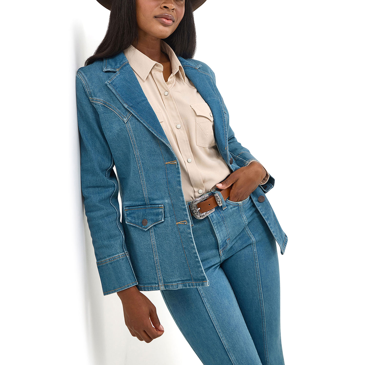 Wrangler Retro Women's Light Wash Western Yokes Denim Blazer - Image 5
