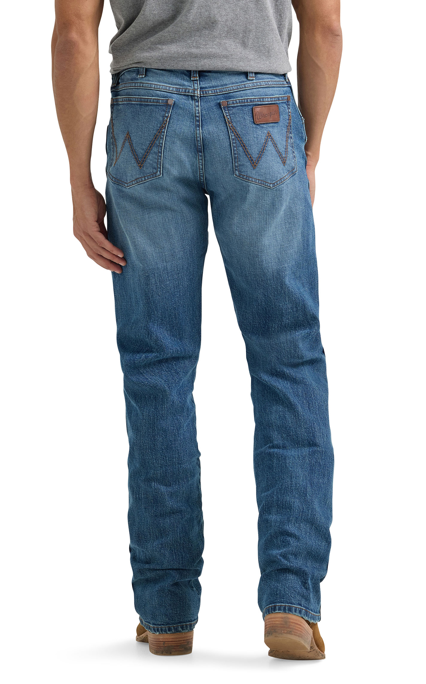 Wrangler Retro Men's 77 Harris Medium Wash Slim Bootcut Jeans - Image 1