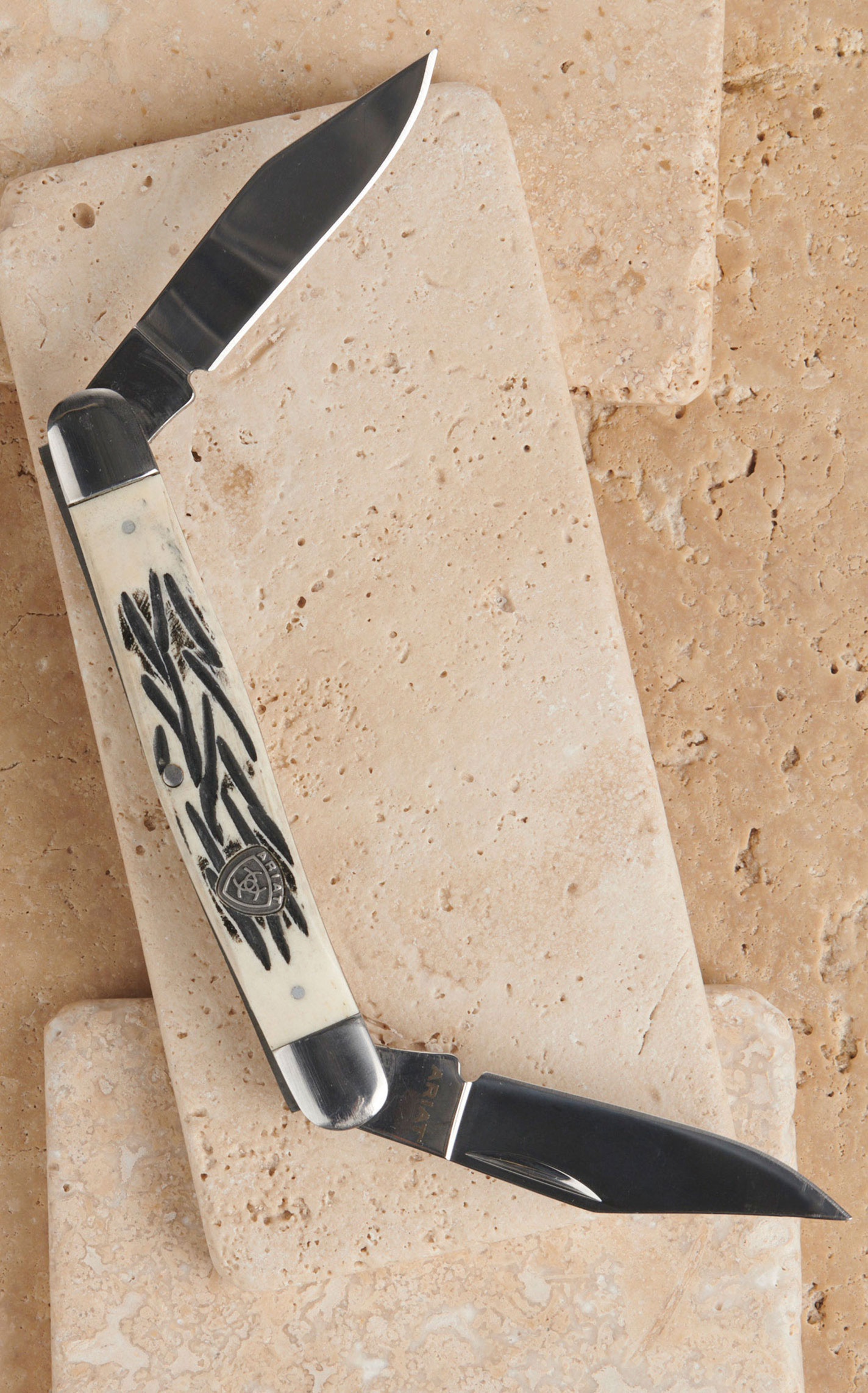 Ariat Large 2 Smooth Blade 4\