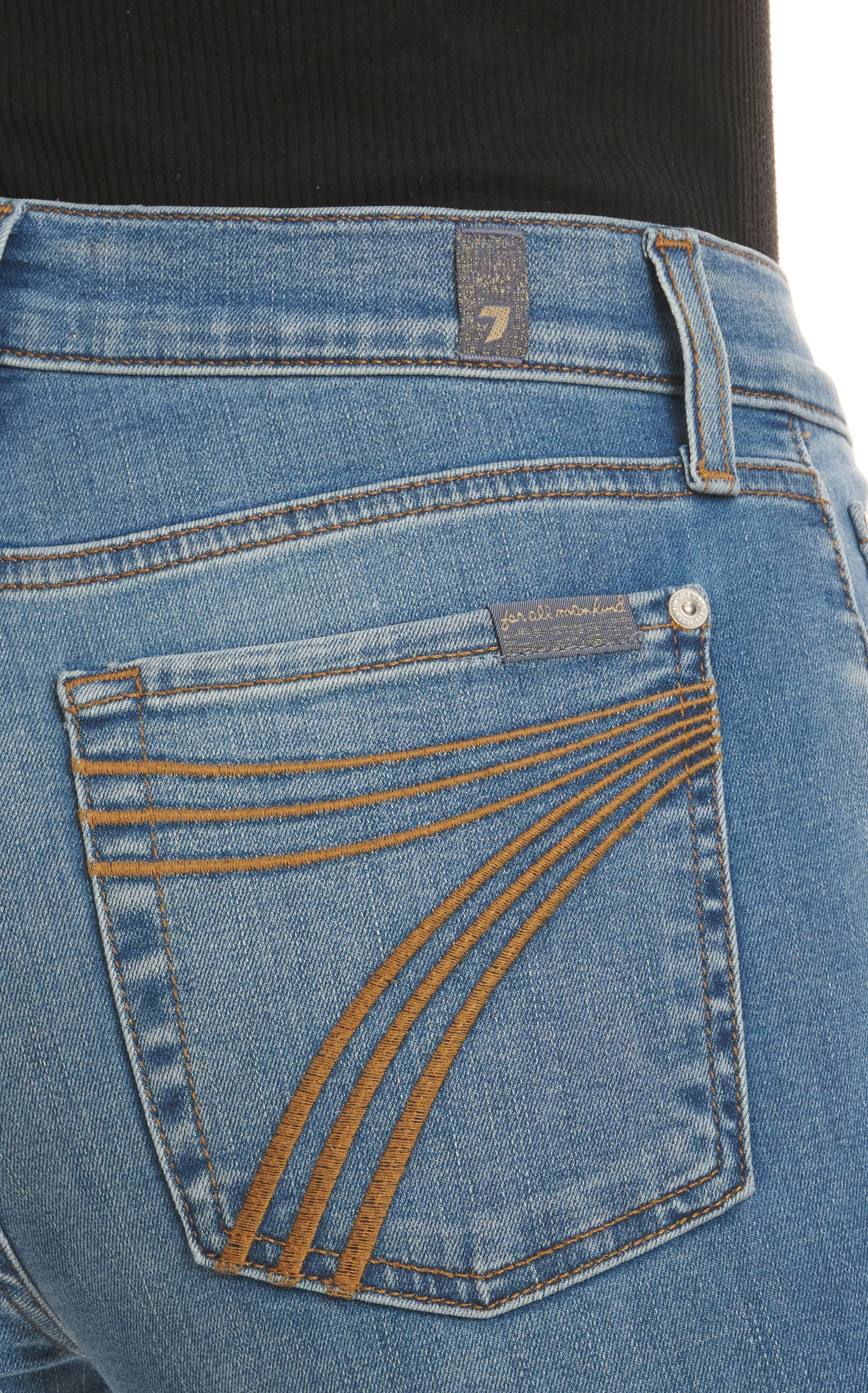 7 for All Mankind Women's Light Medium Wash Flare Leg Jeans - Image 4