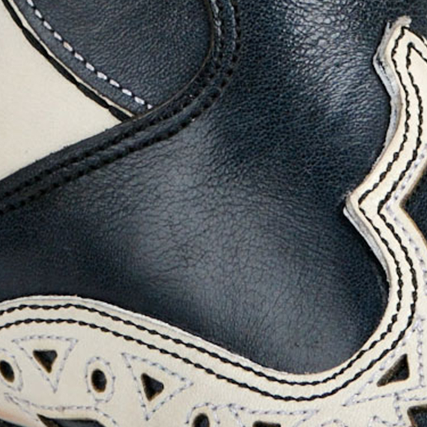 Corral Women's White with Black Wingtips Snip Toe Cowboy Boots - Image 1