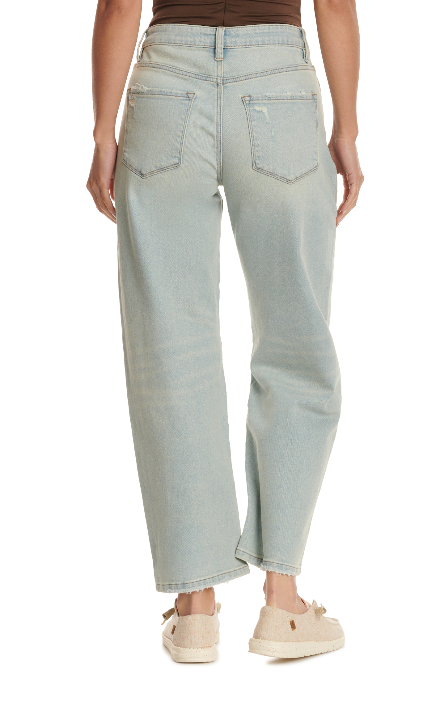 Vervet Women's Light Wash Super High Rise Barrel Leg Jeans - Image 1