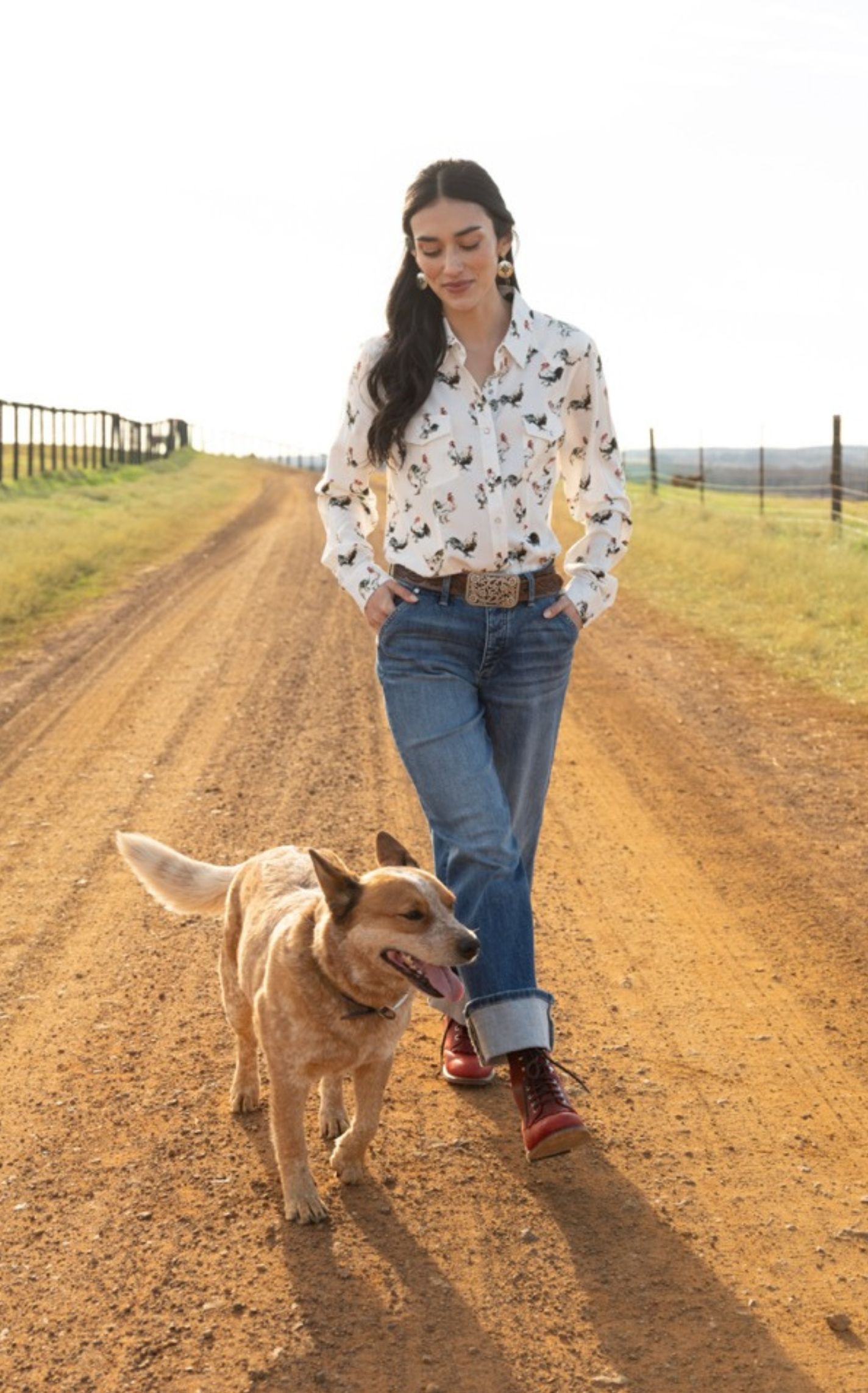 Cotton & Rye Women's White Rooster Print Top - Image 1