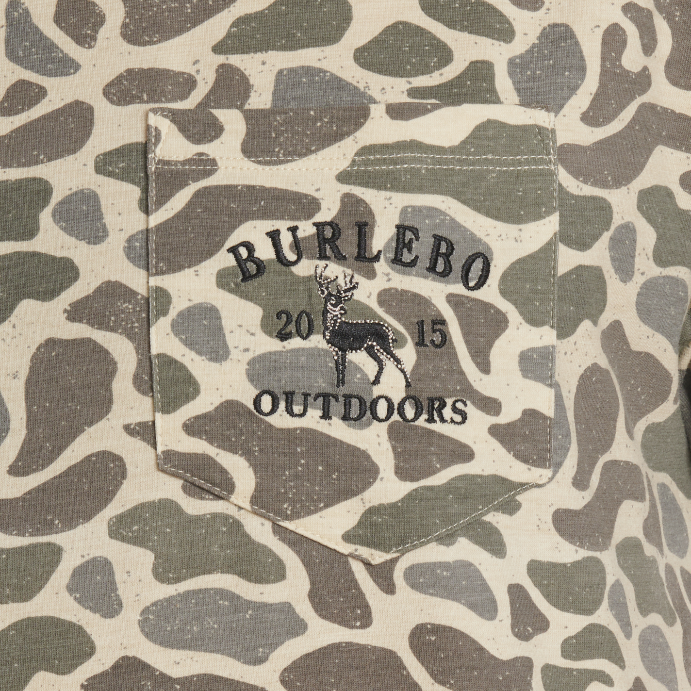 Burlebo Men's Classic Deer Camo Pocket T-Shirt - Image 1