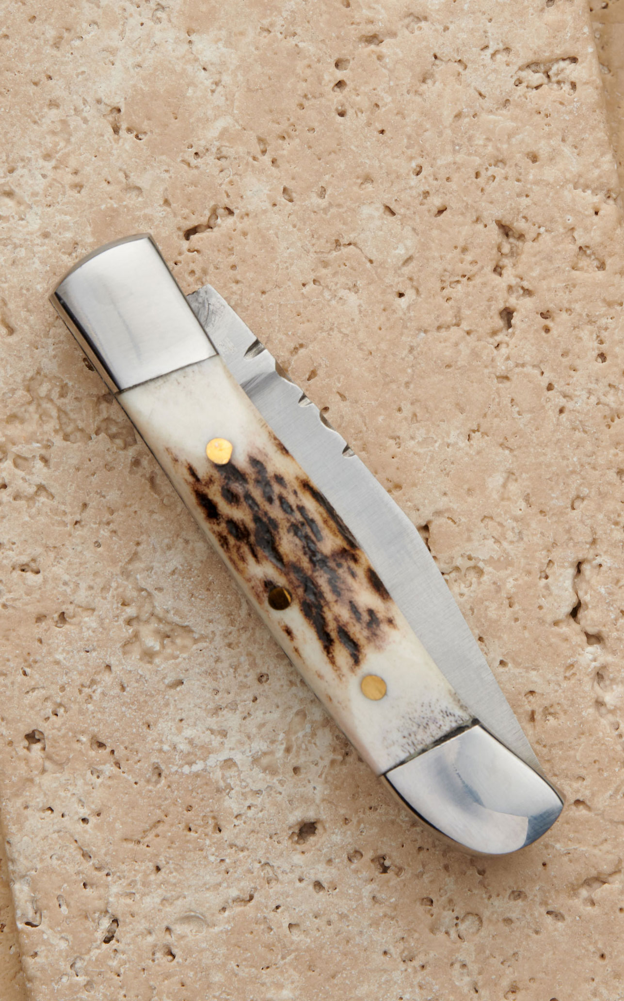 Circle SH Cutlery Stainless Steel Natural Stag Horn Handle 2.75 Inch Closed Pocket Knife - Image 3