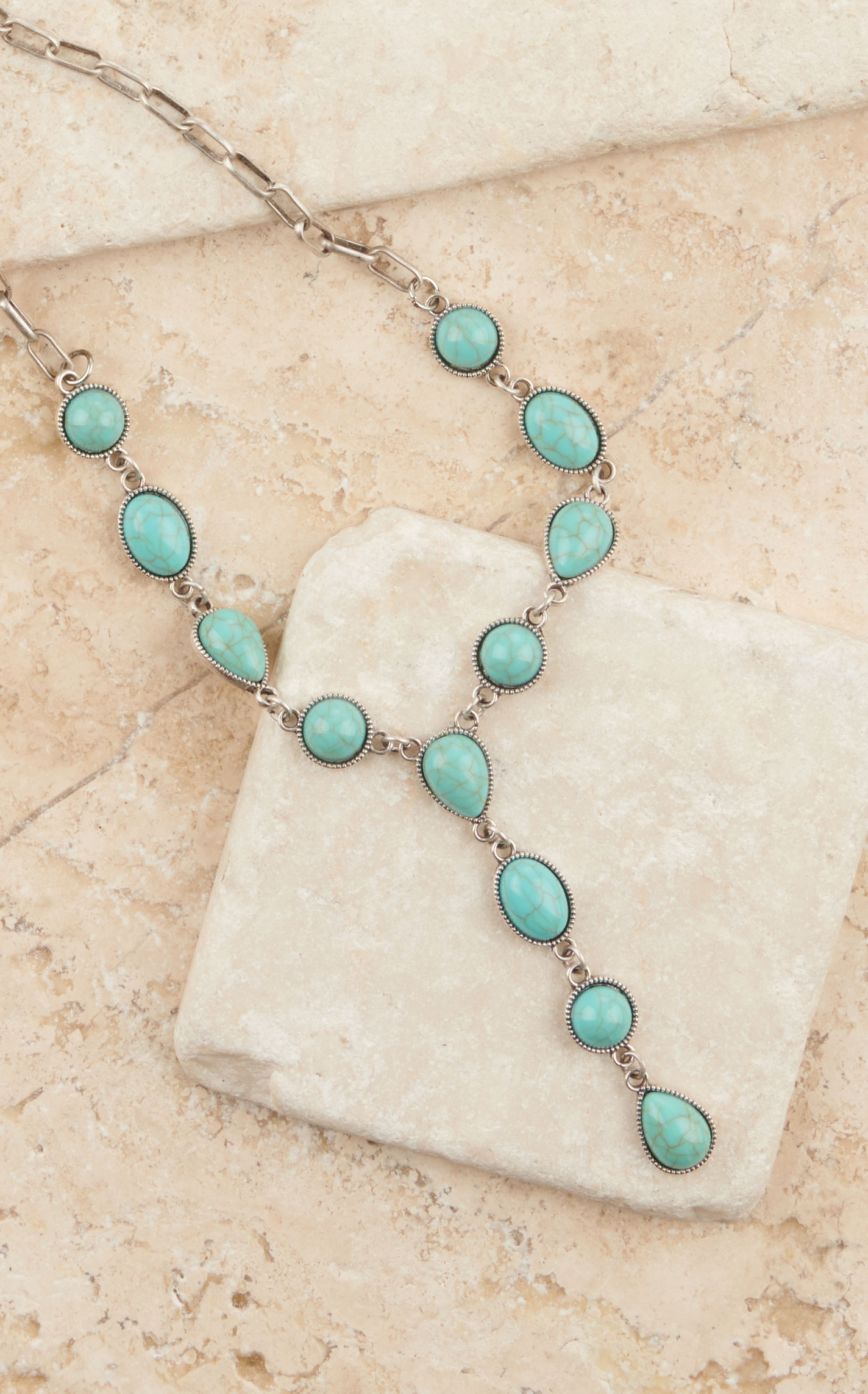 Rockin' C Women's Silver Link Chain with Turquoise Stones \
