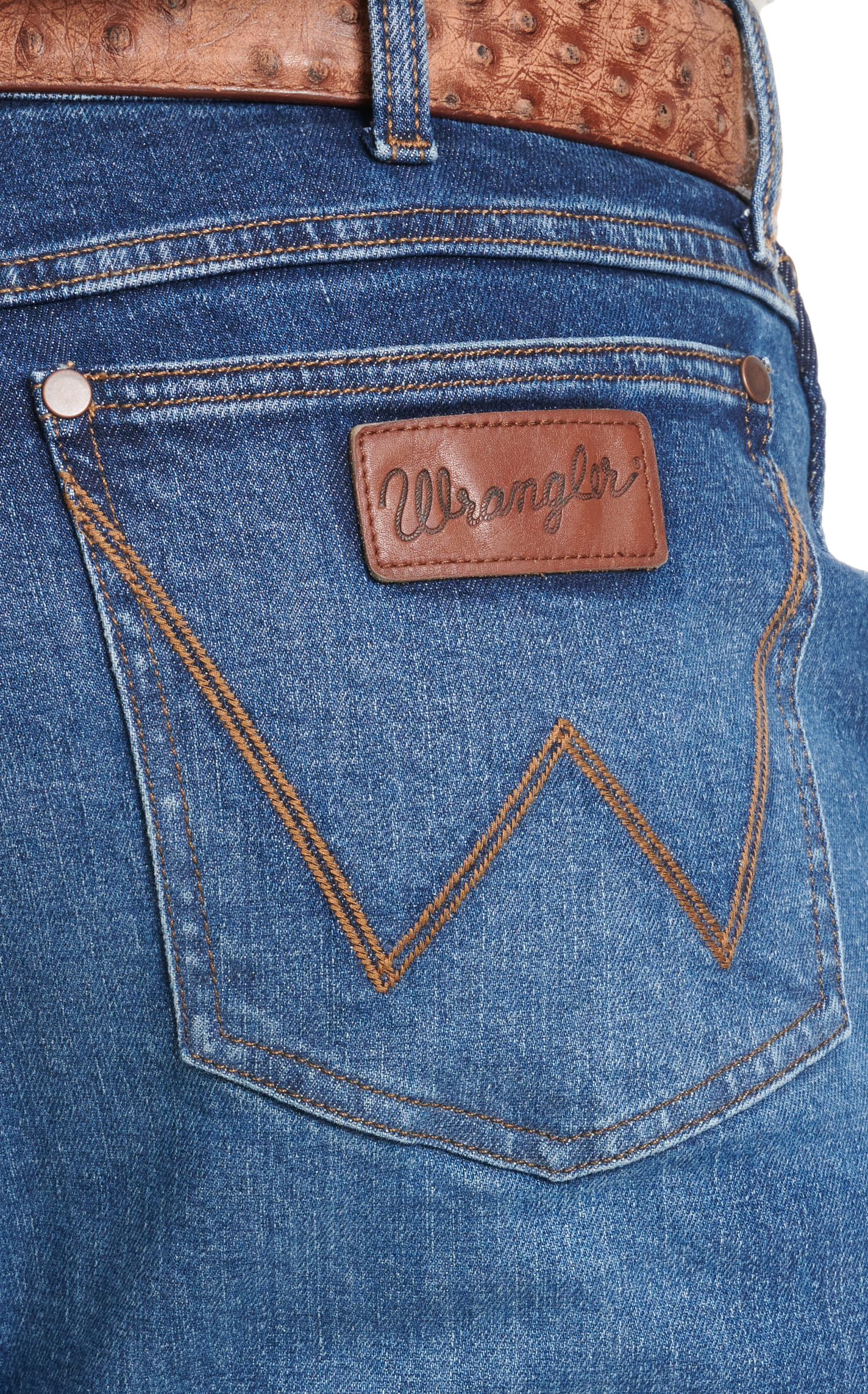 Wrangler Retro Men's Maverick 88 Dark Wash Slim Straight Leg Jeans - Image 1