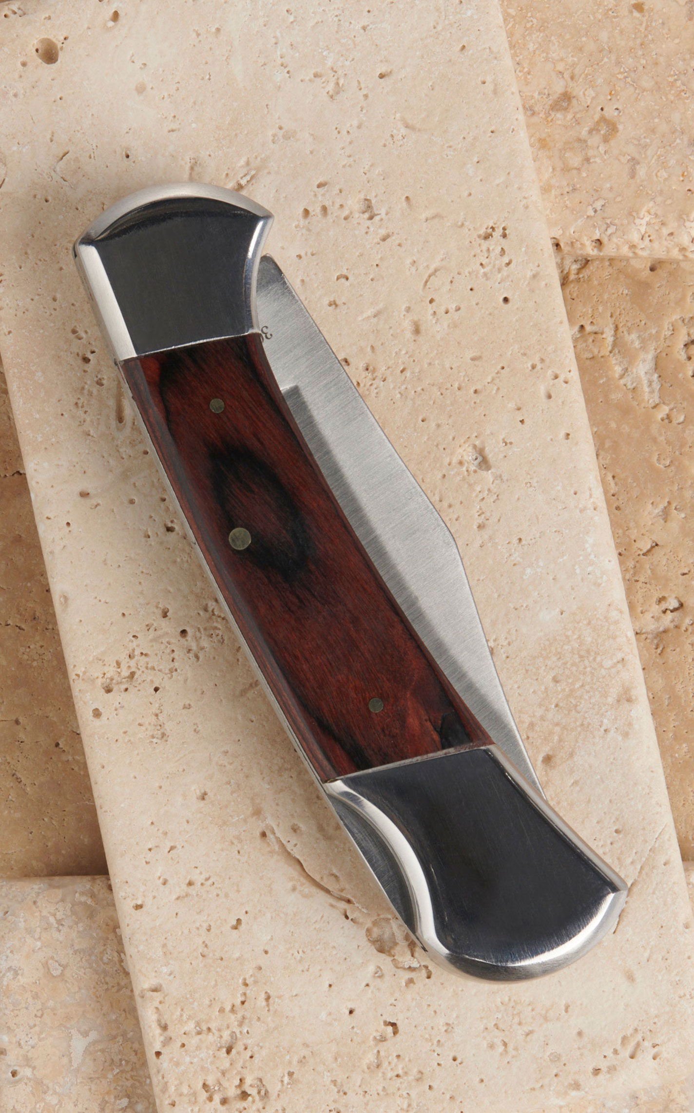 Ariat large Single Smooth Blade Woodgrain Handle Folding Knife - Image 3