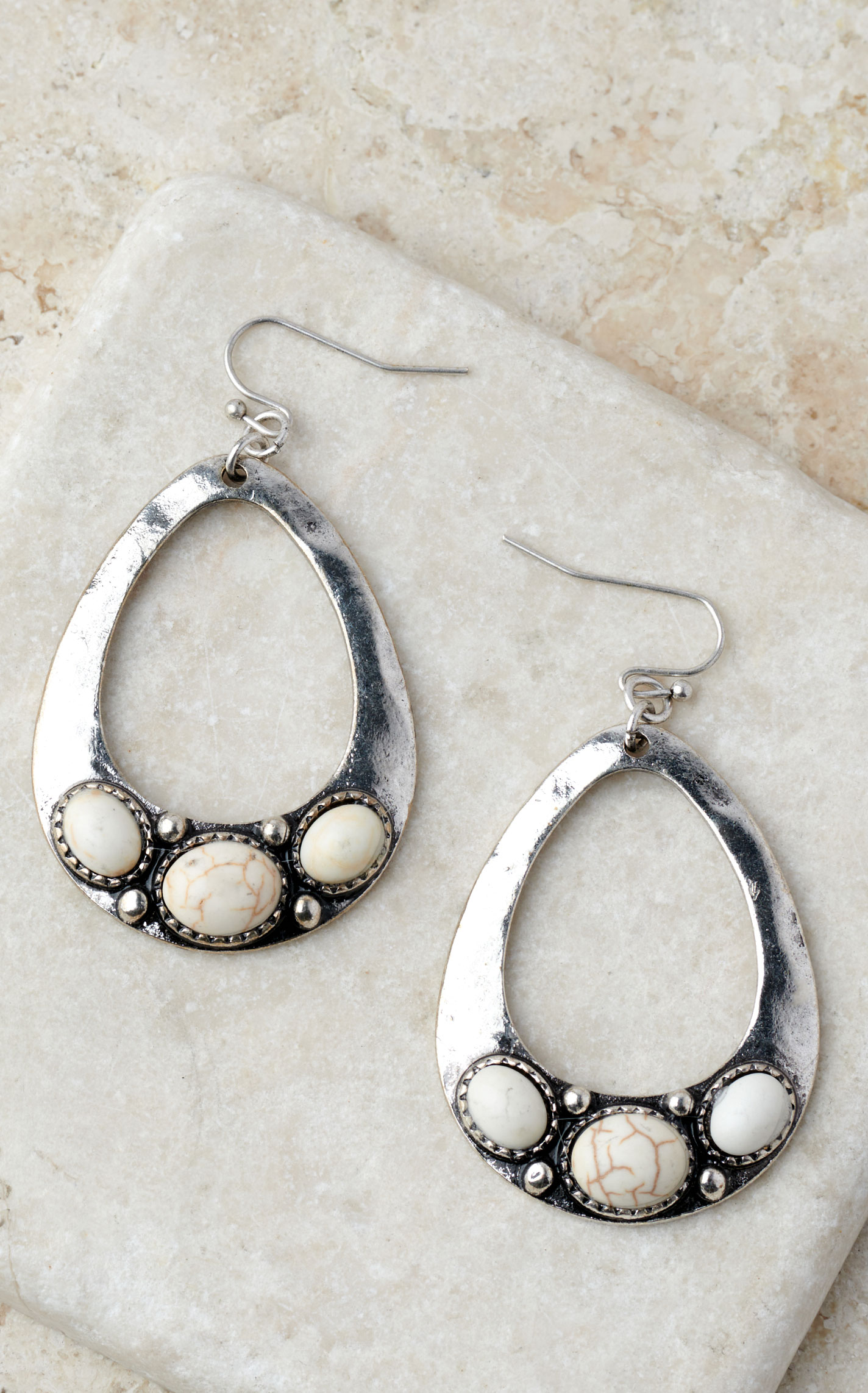 Silver Strike Silver Navajo Pearl Bead & White Squash Blossom Pendant Necklace Set - Image 1