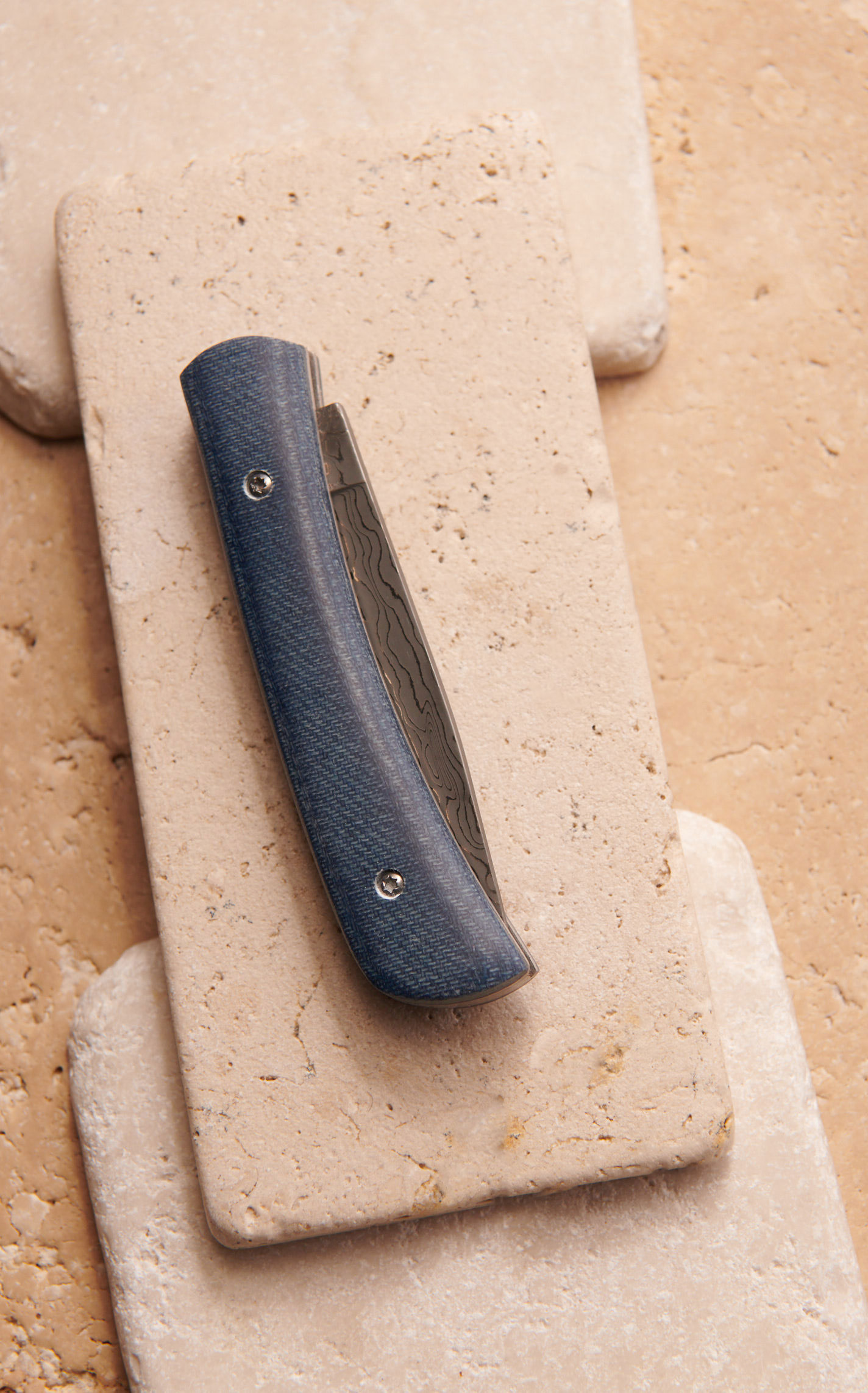 Hooey Denim Blue Print Damascus Blade Micarta Knife - Image 2