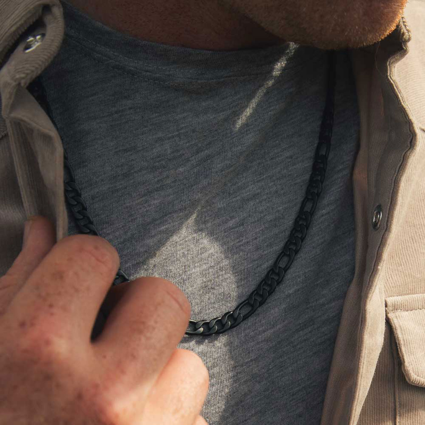 Montana Silversmiths Men's Midnight Onyx Figaro Chain Necklace - Image 3