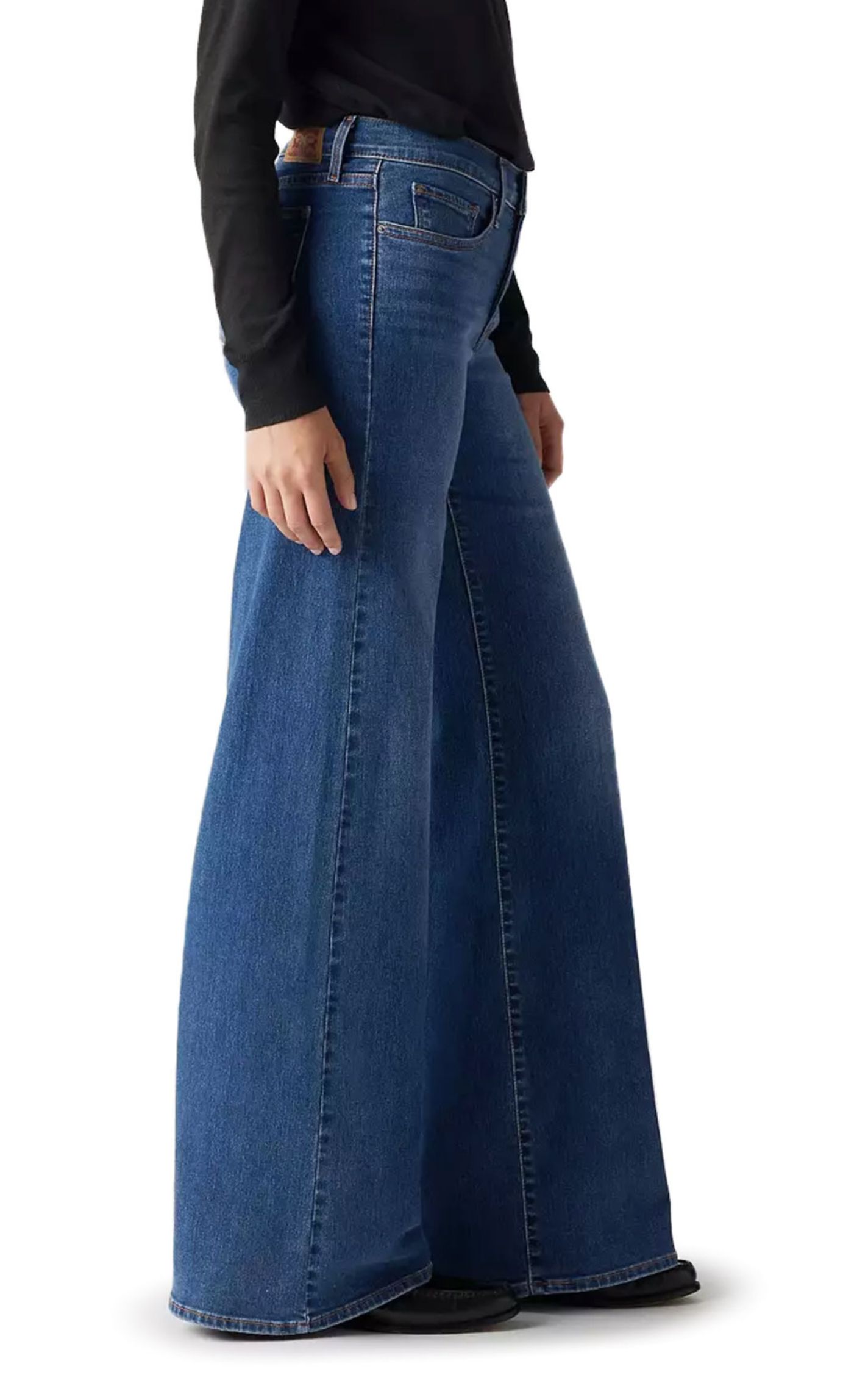 Levi's Women's 318 Clever Girl Mid Rise Shaping Wide Leg Jeans - Image 1