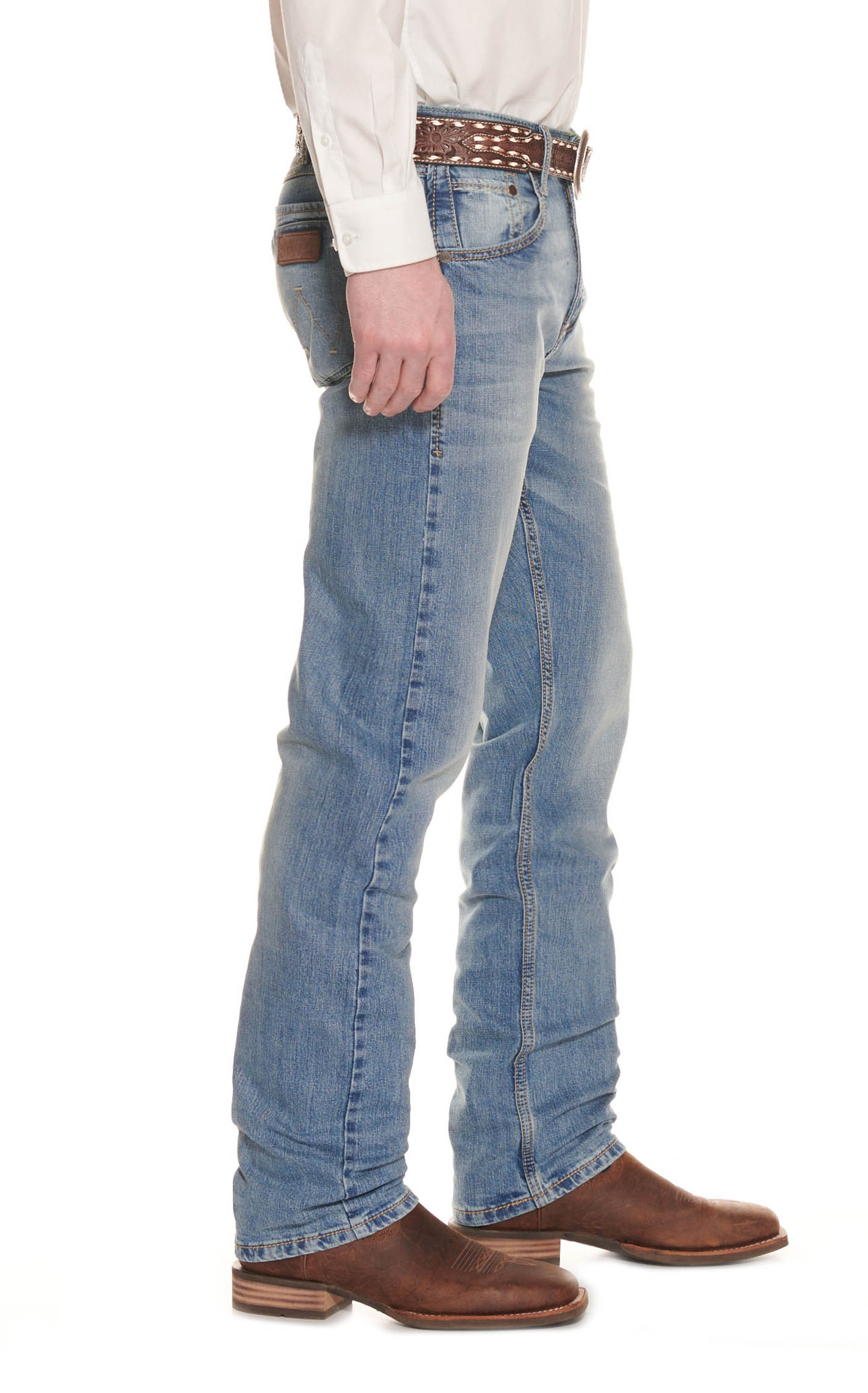 Wrangler Retro Men's Medium Wash Slim Fit Straight Leg Stretch Jean - Image 1