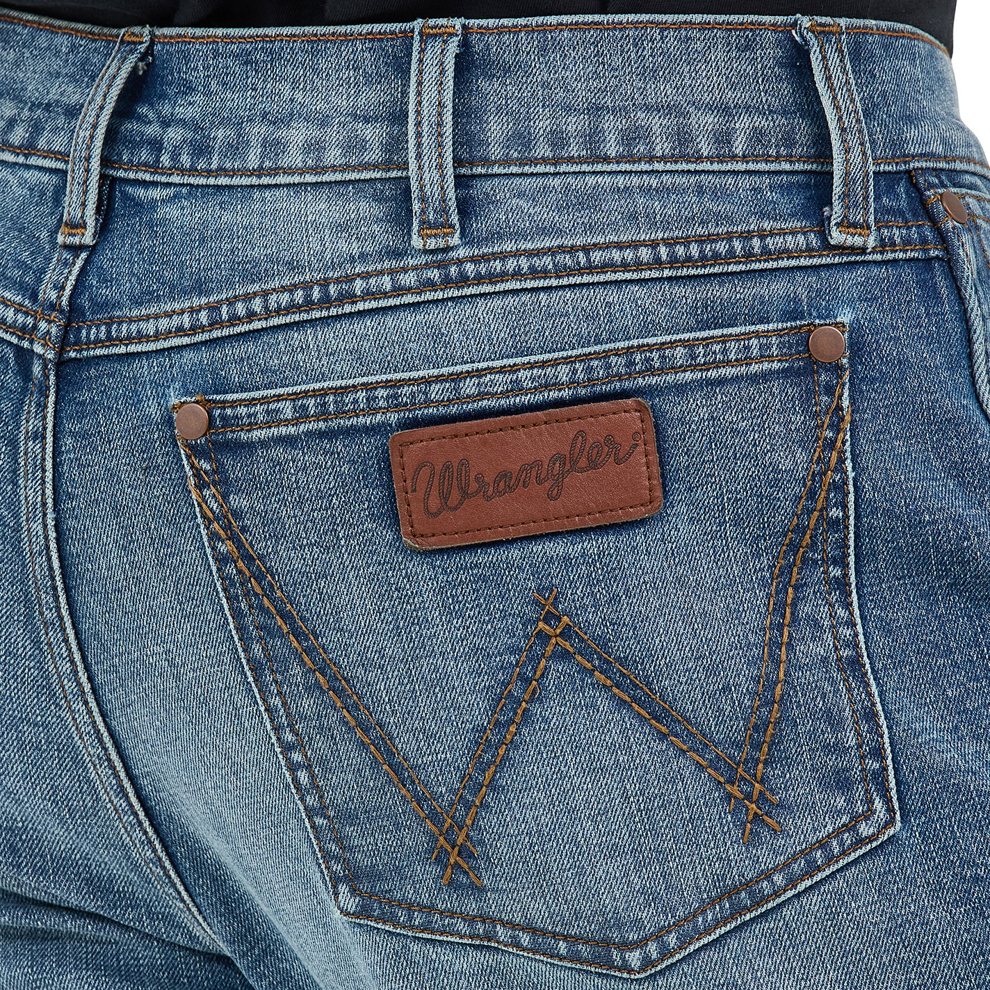 Wrangler Retro Men's Harris Medium Wash Relaxed Fit  Bootcut Jeans - Image 1