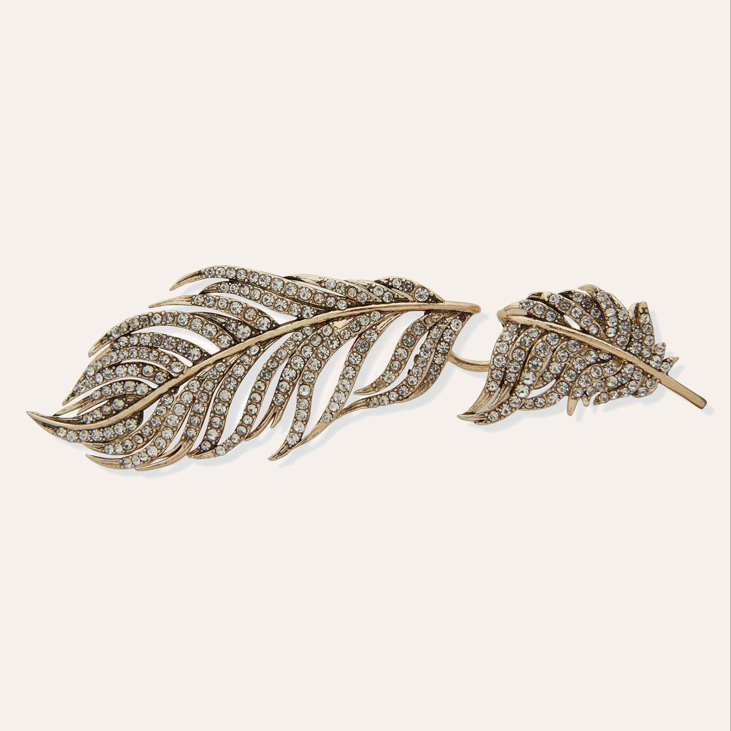 Lainey Wilson Gold Feather Hat Brim Pin - Image 1