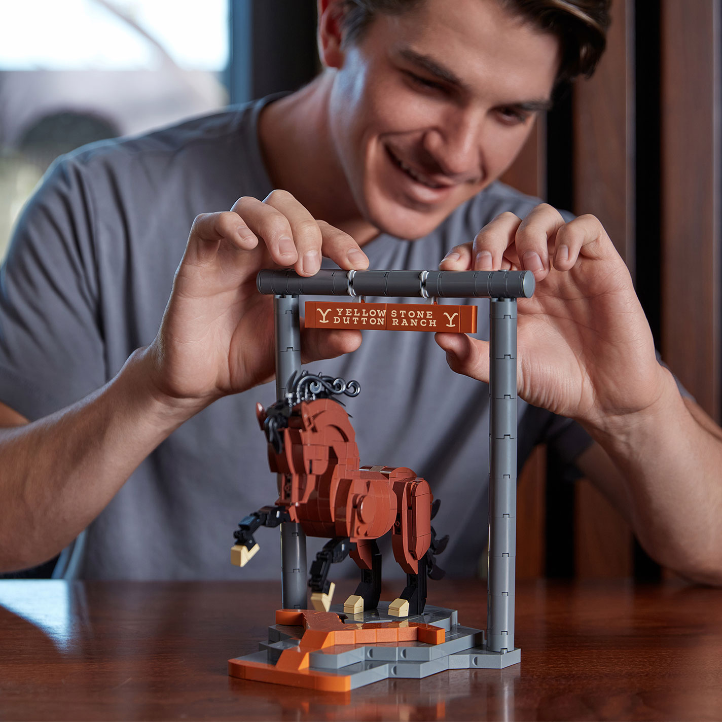 Brickcraft Yellowstone Dutton Ranch Horse Brick Building Kit - Image 2