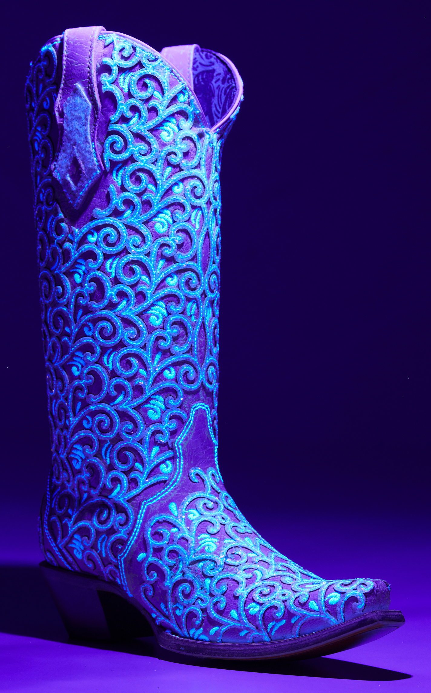 Corral Women's White with Glitter Overlay Black Light Snip Toe Cowboy Boots - Image 1
