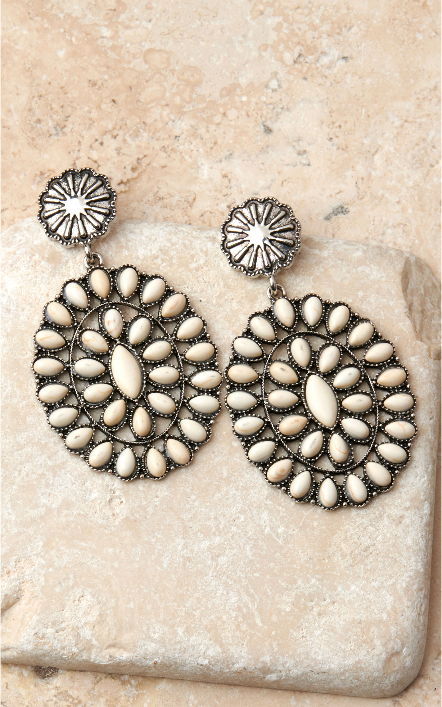 Rockin' C Women's Silver with White Stones Oval Concho Earrings - Image 1