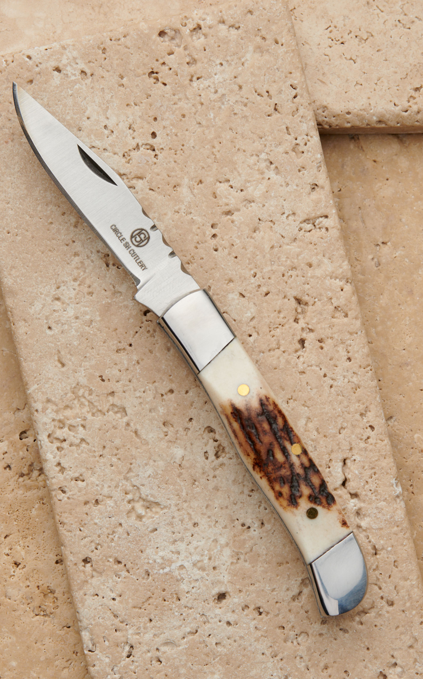 Circle SH Cutlery Stainless Steel Natural Stag Horn Handle 2.75 Inch Closed Pocket Knife - Image 3
