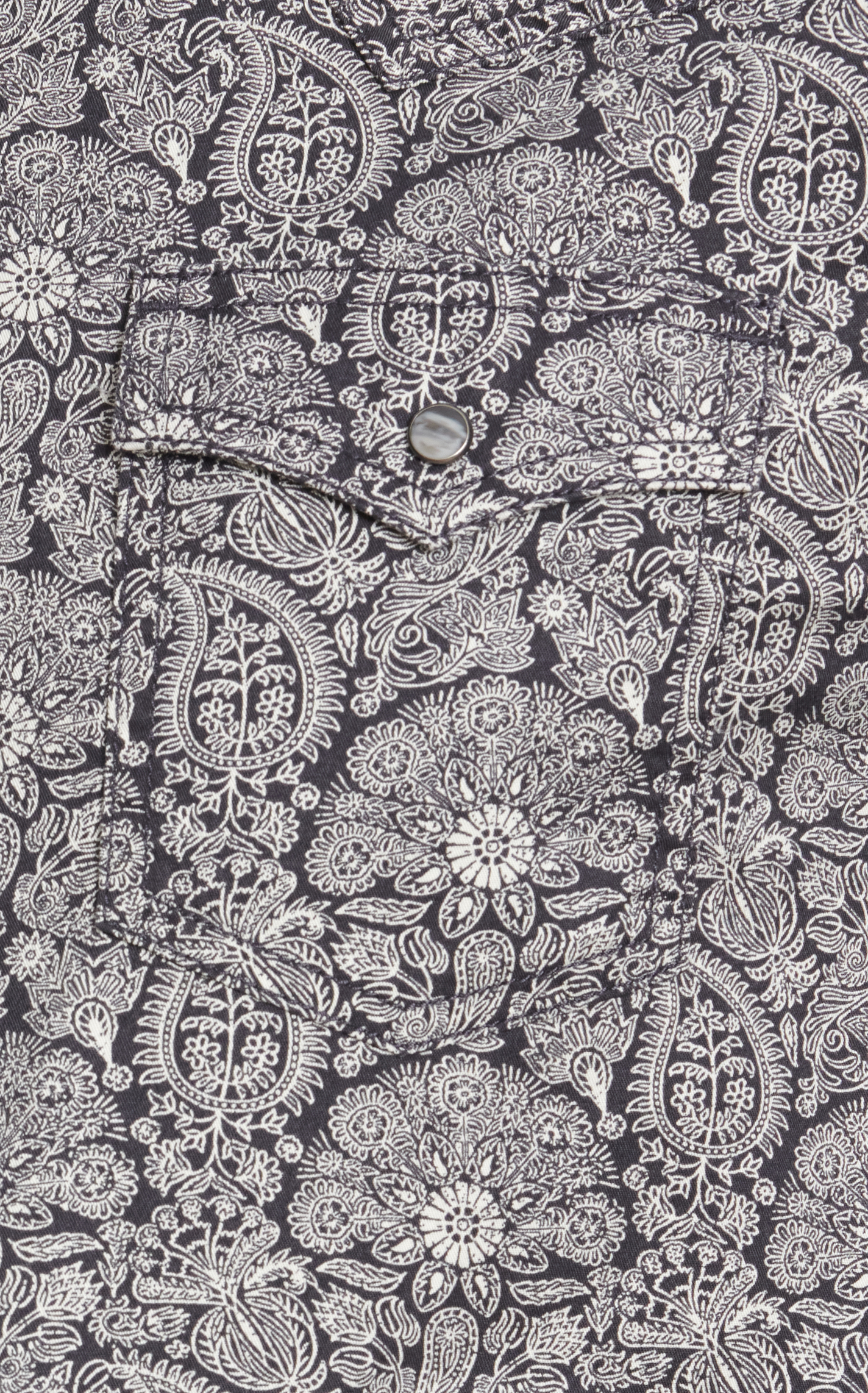 Wrangler Retro Men's Black & Gray Paisley Print Western Shirt - Image 1