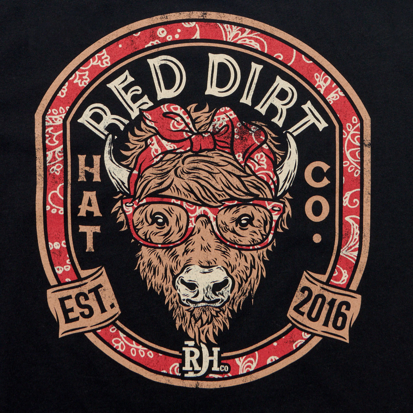 Red Dirt Hat Co. Women's Black Betsy Highland Cow Graphic T-Shirt - Image 1