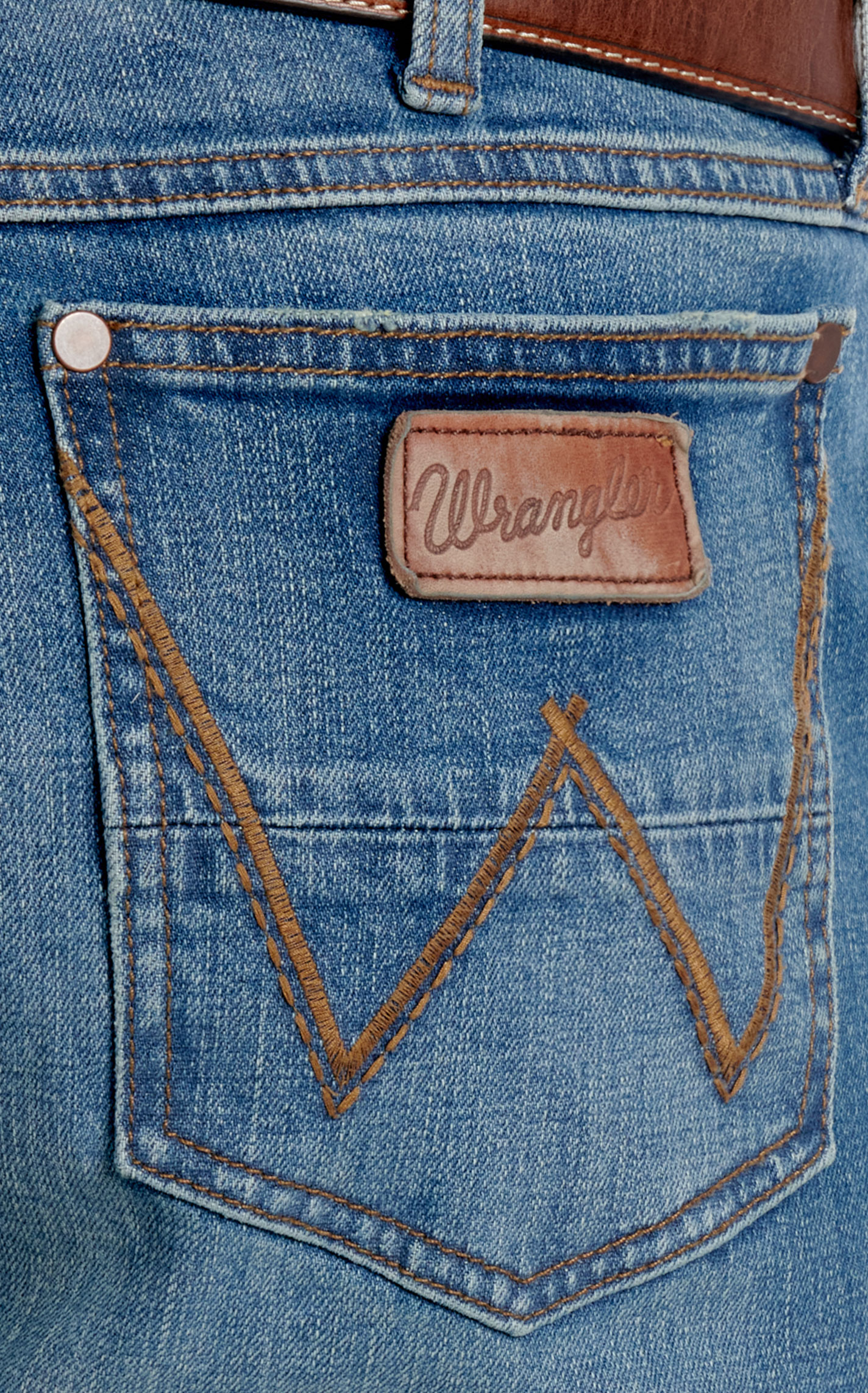 Wrangler Retro Men's 77 Bryson Medium Wash Slim Bootcut Jeans - Image 1