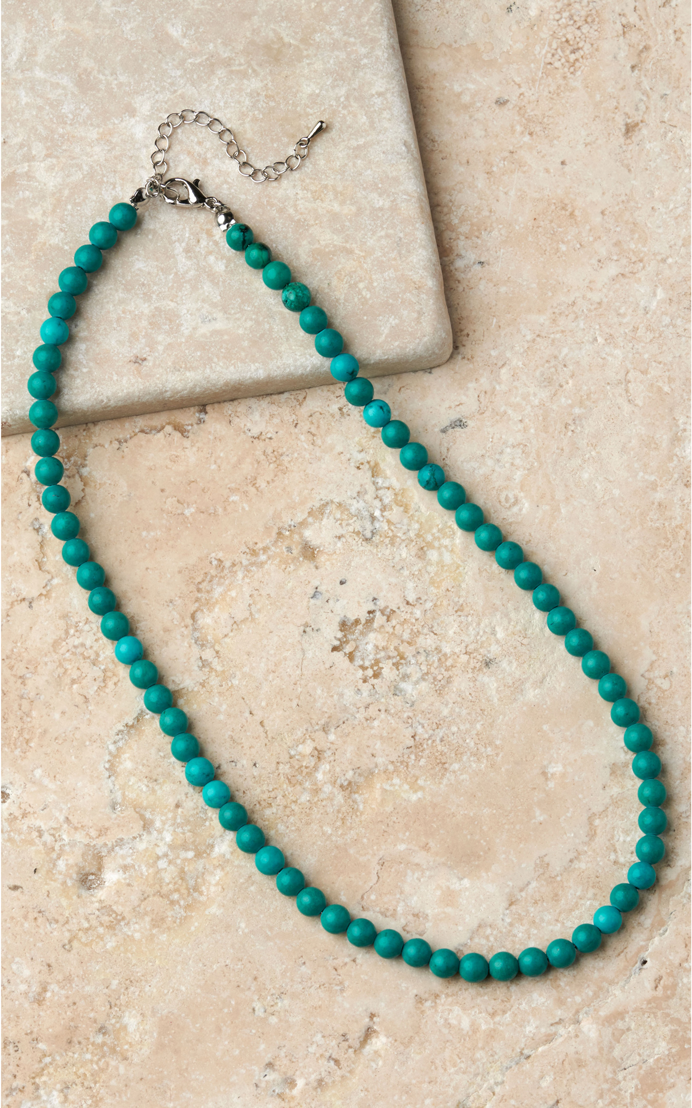 Rockin' C Women's Turquoise Beaded Choker Necklace - Image 1