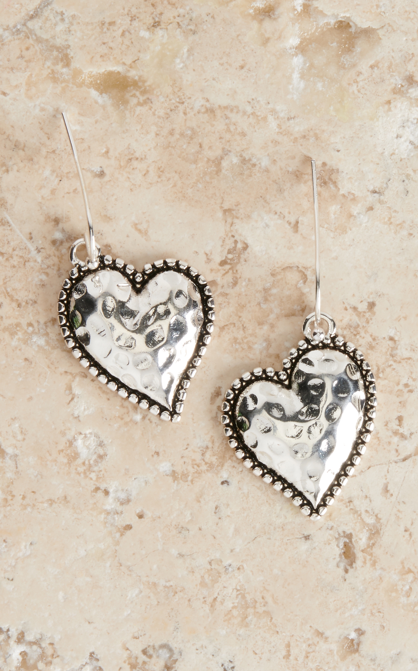 Blazin Roxx Silver Hammered Heart Jewelry Set - Image 1