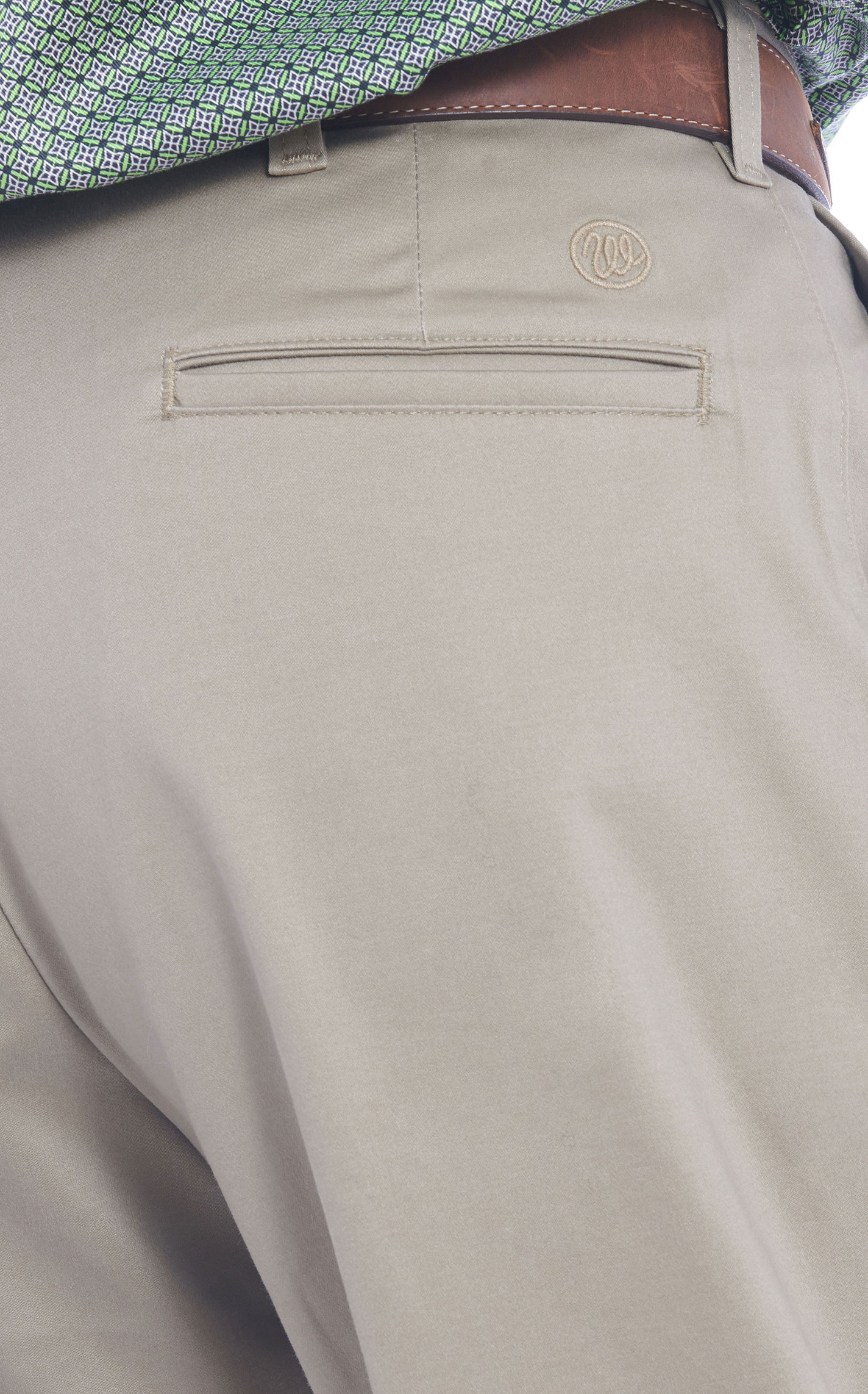 Wrangler Men's Khaki Pleated Front Relaxed Fit Wrinkle Resistant Casual Pants - Big - Image 1