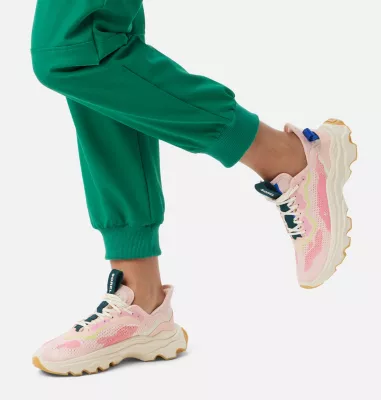 Women's Kinetic™ Breakthru Day Lace Sneaker