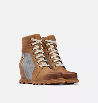 Women's Joan Of Arctic™ Wedge III Lexie Bootie