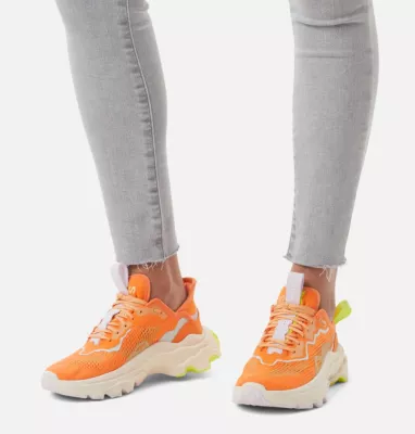 Women's Kinetic™ Breakthru Day Lace Sneaker