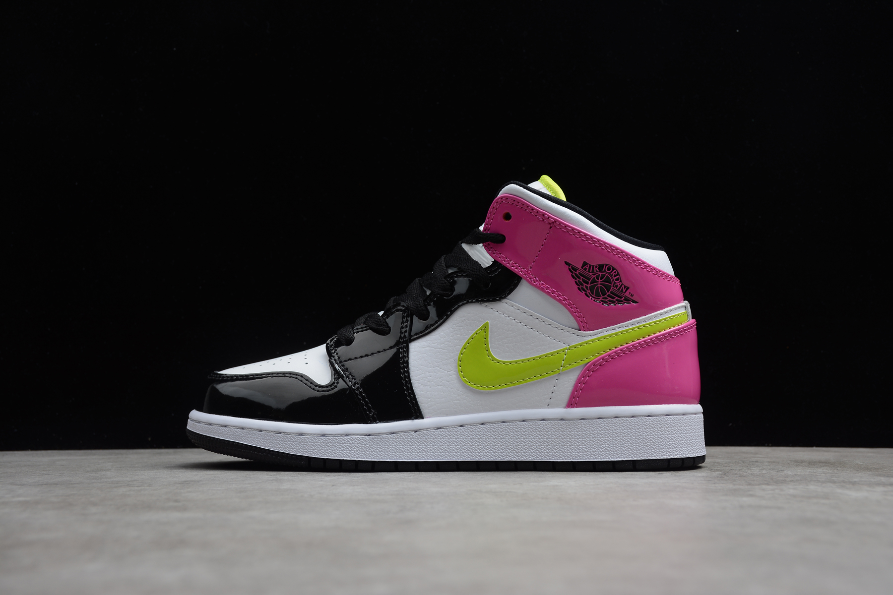 Air Jordan 1 Mid   CZ9835-100